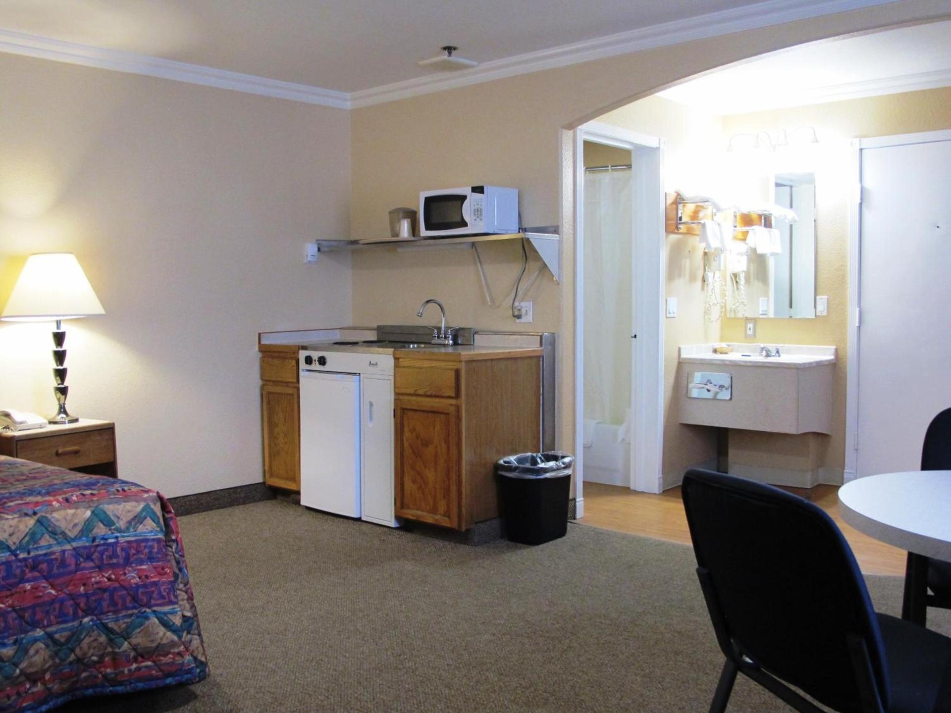Merrill Field Inn photo 9