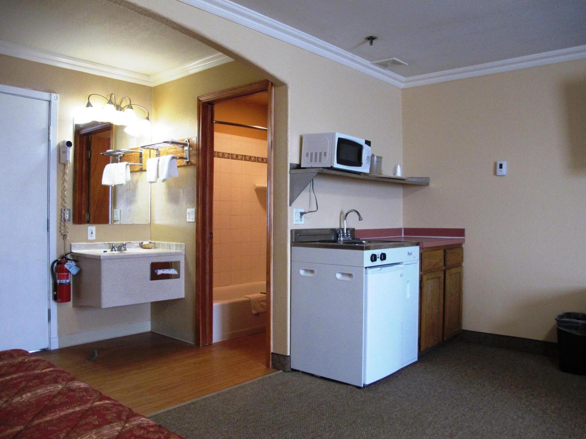 Merrill Field Inn photo 13