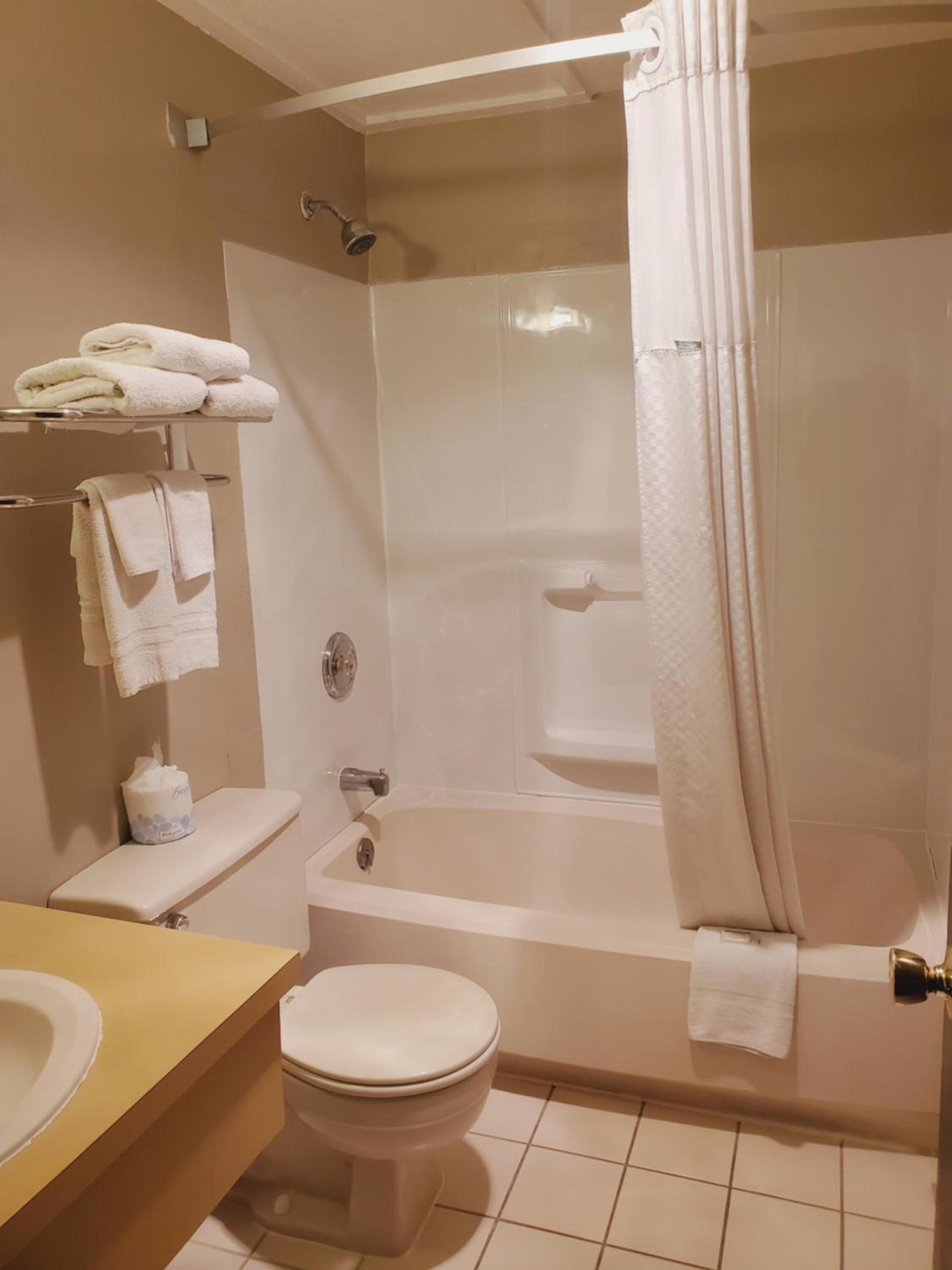 Wyo Inn photo 3