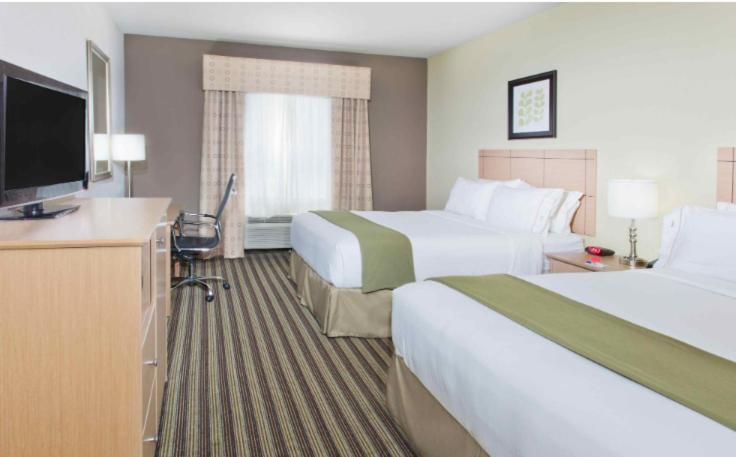 Holiday Inn Express Hotel & Suites Alvarado by IHG photo 2