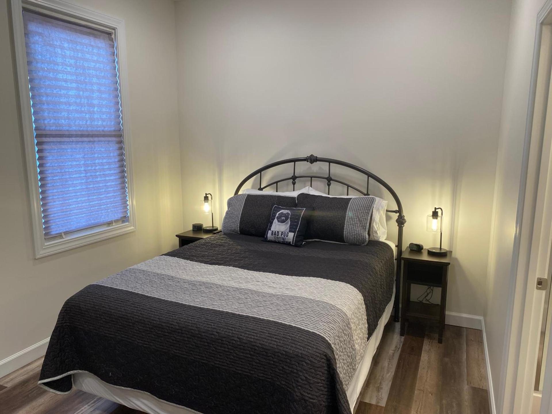 Hermann Crown Suites photo 15