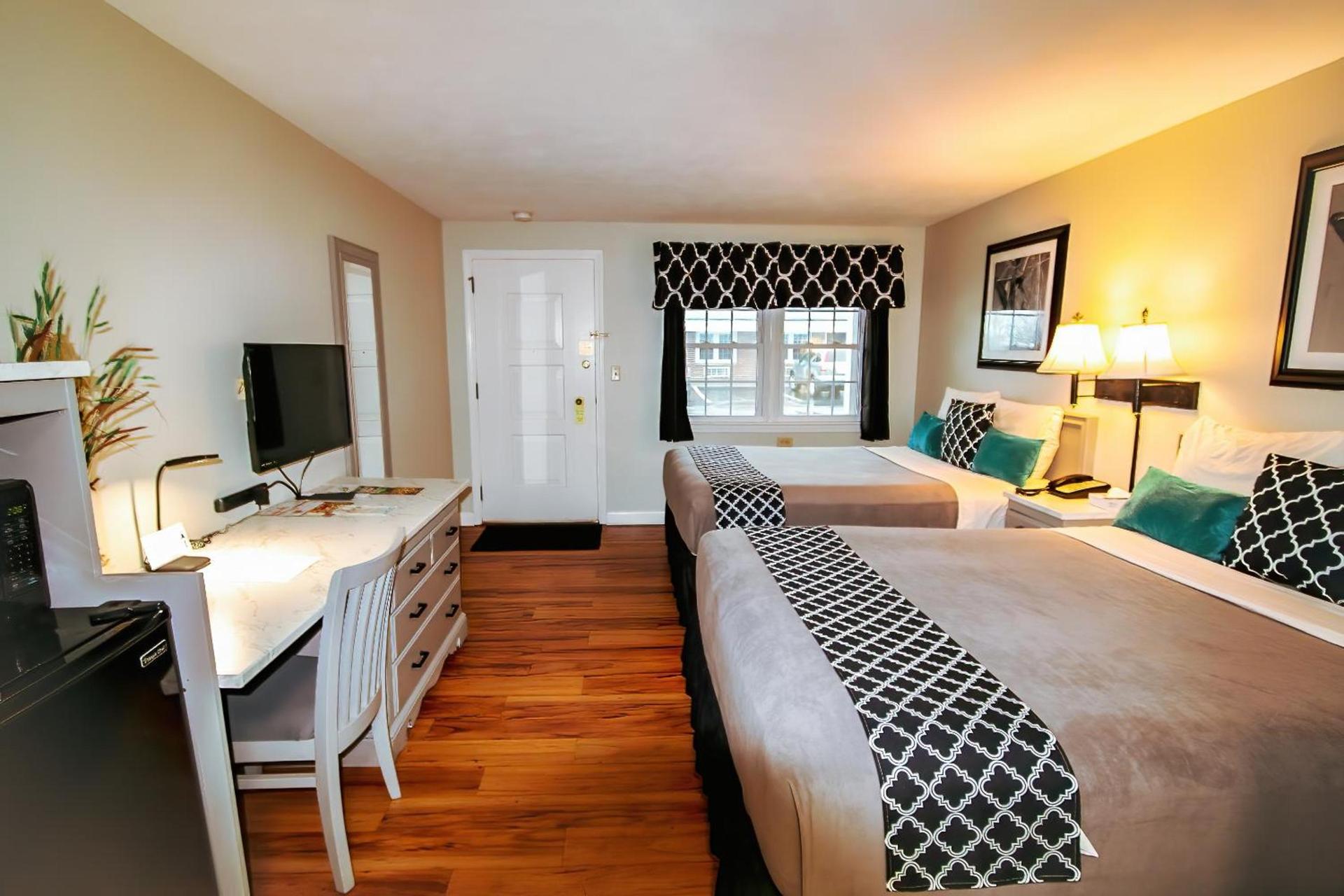 Colonial Inn Seekonk photo 58