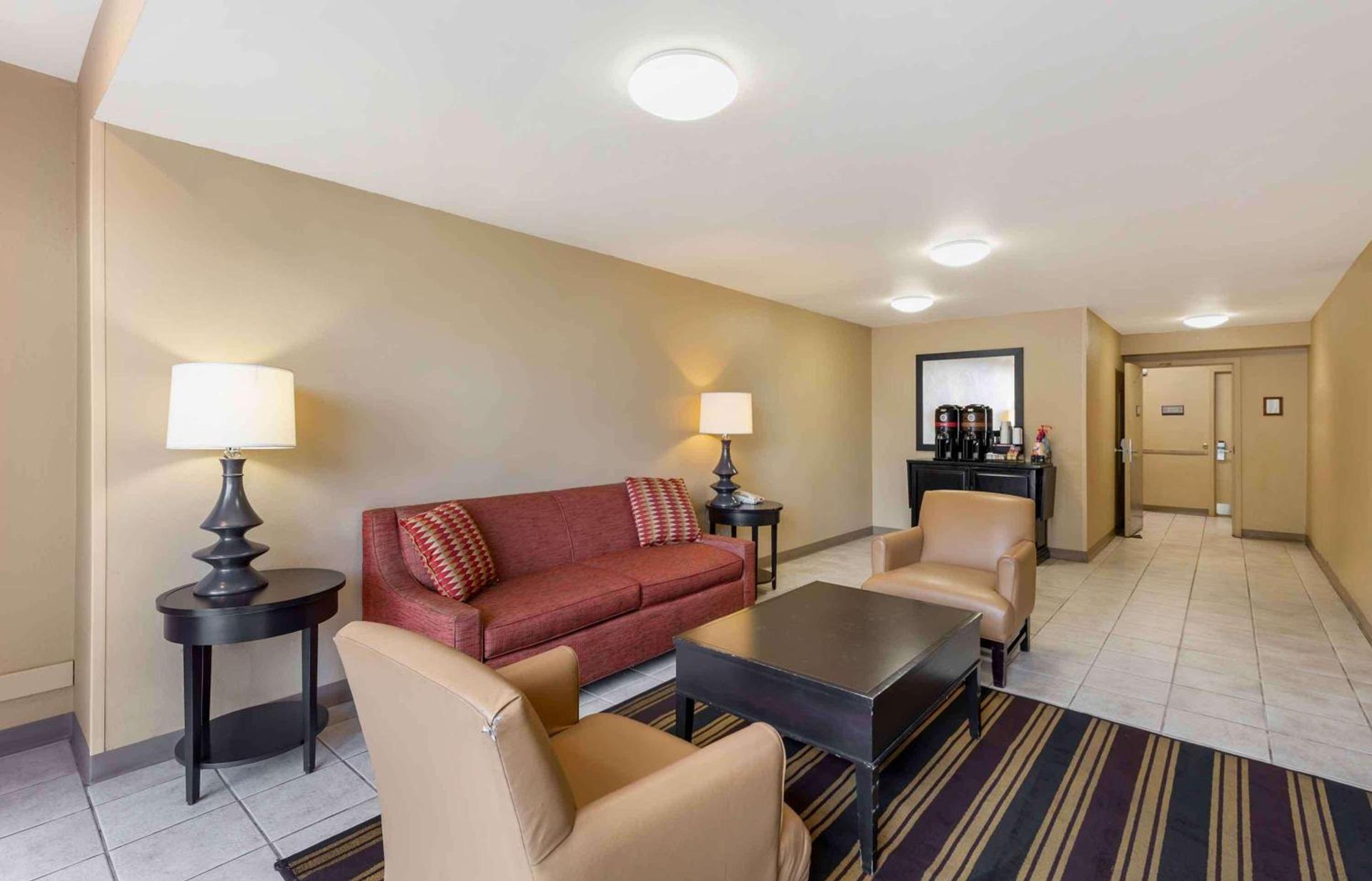Suburban Studios Copley Akron West photo 45