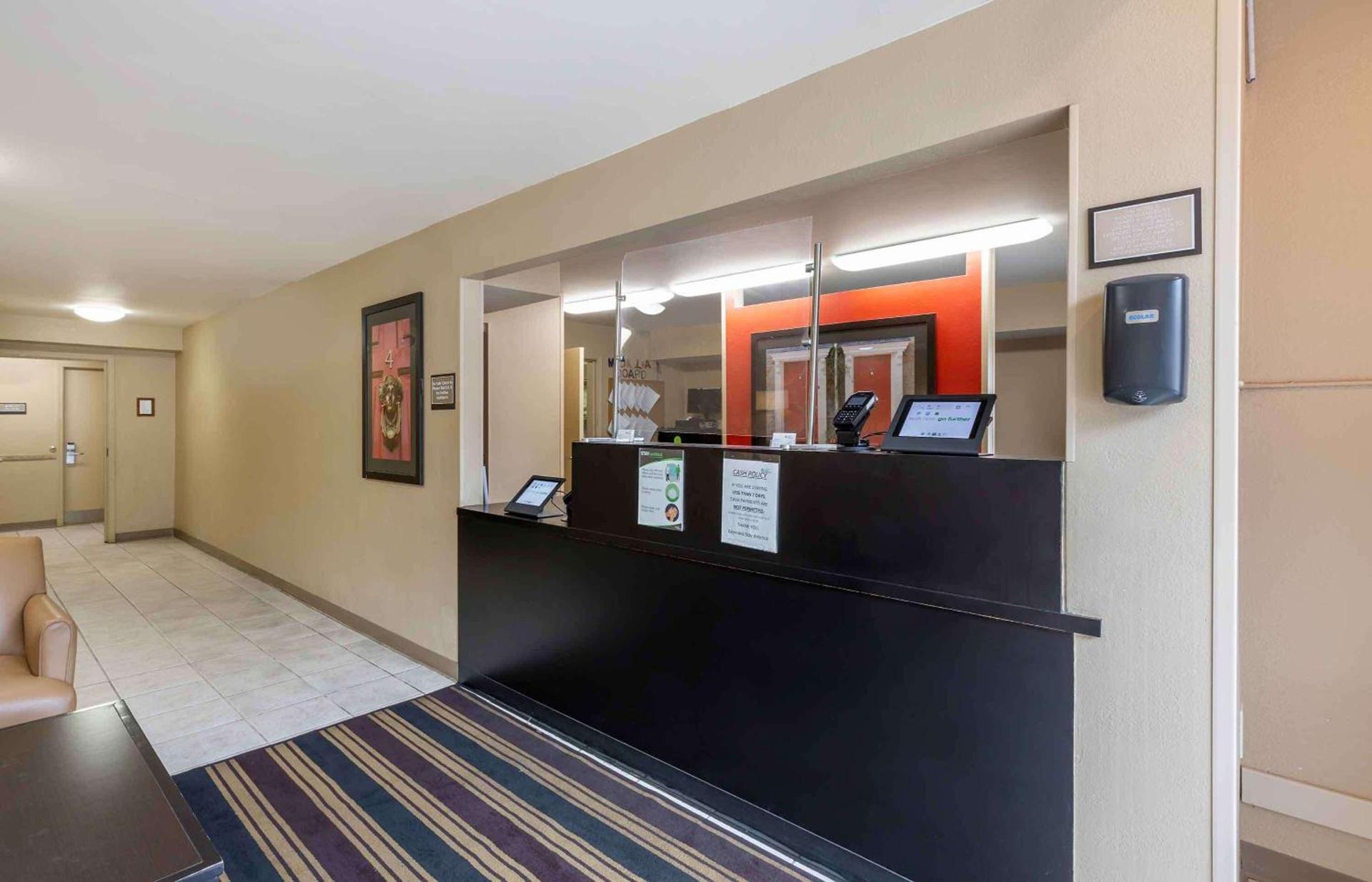 Suburban Studios Copley Akron West photo 2