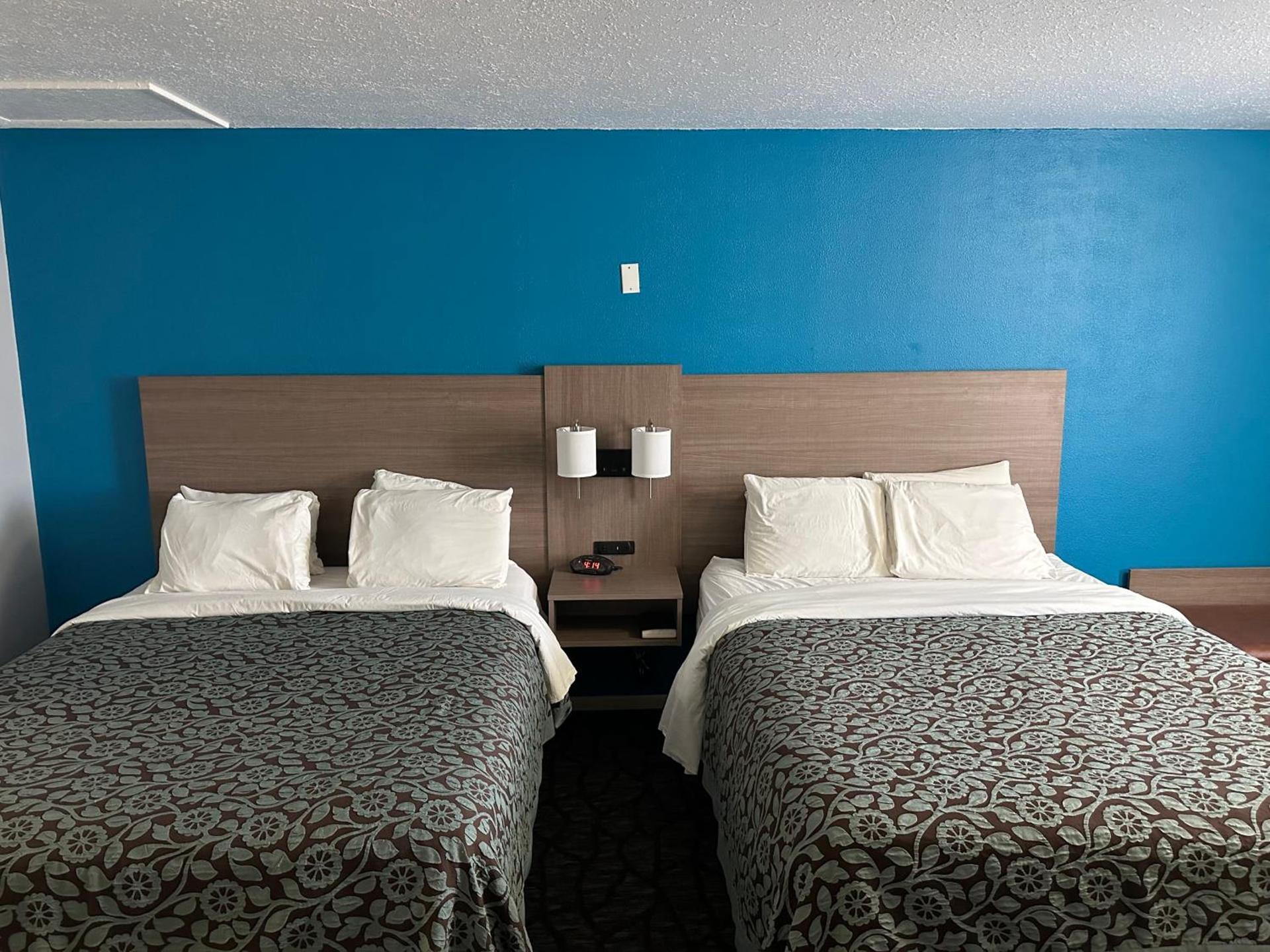 Baymont by Wyndham Manistee photo 13
