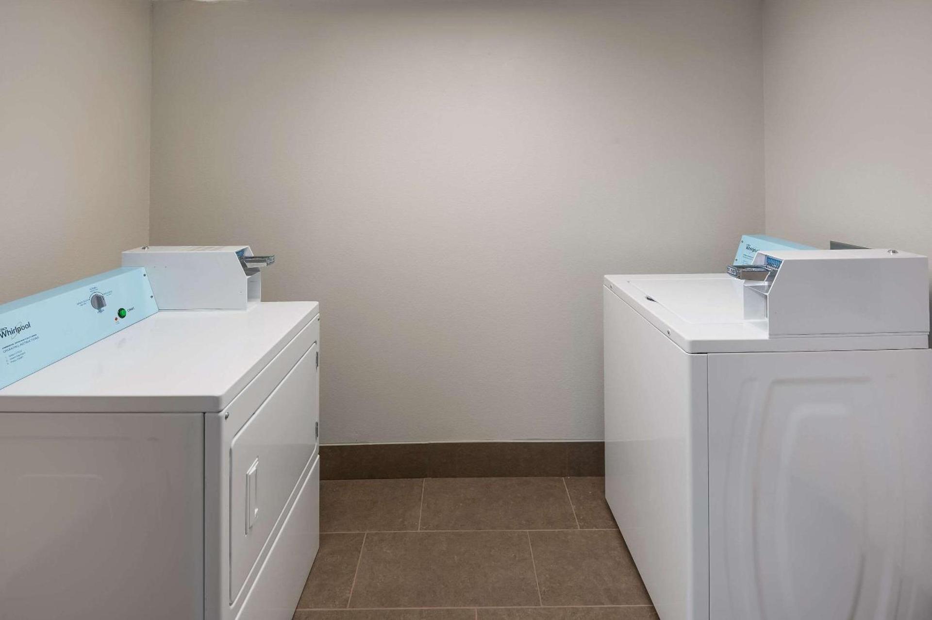 Comfort Inn & Suites Fishers - Indianapolis photo 48