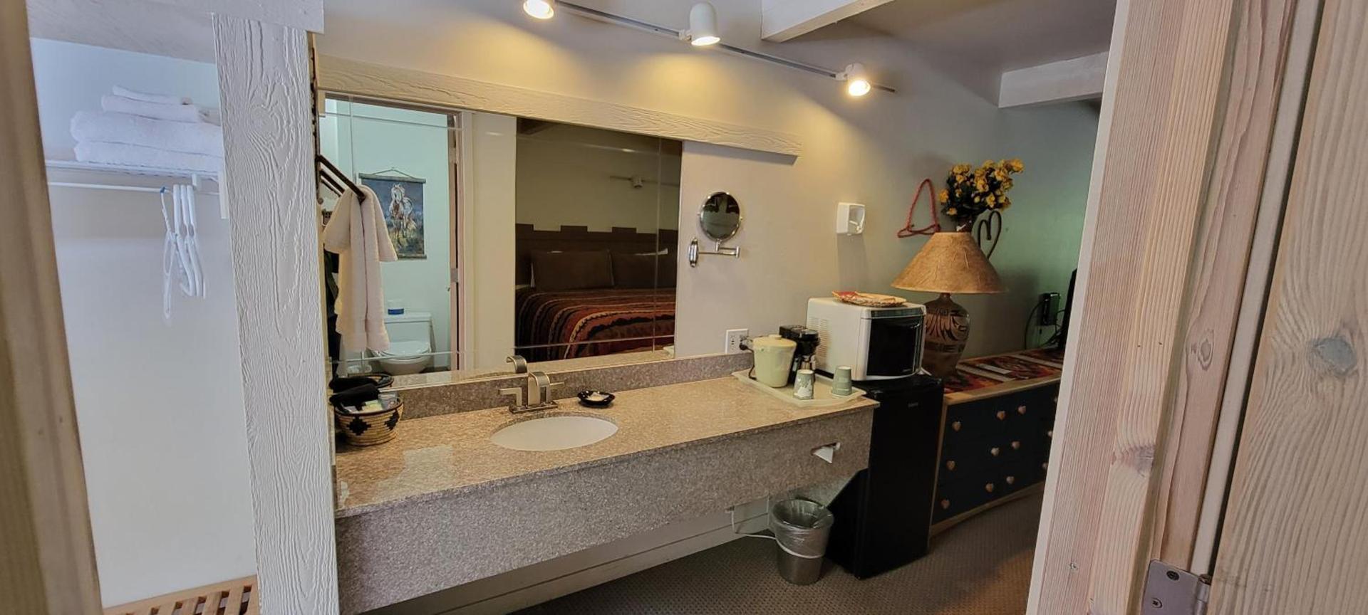 Hot Springs Inn photo 48