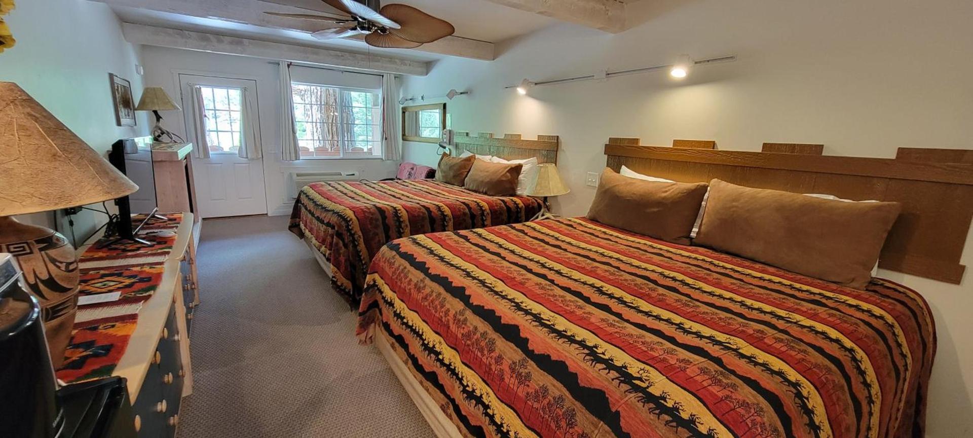 Hot Springs Inn photo 59