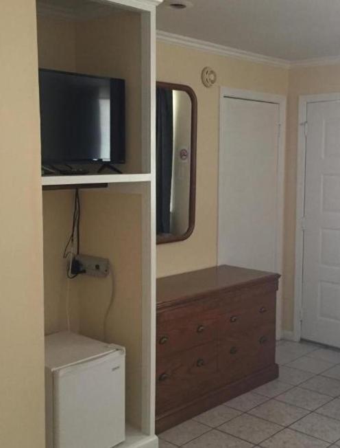 Ocean Cove Motel photo 10