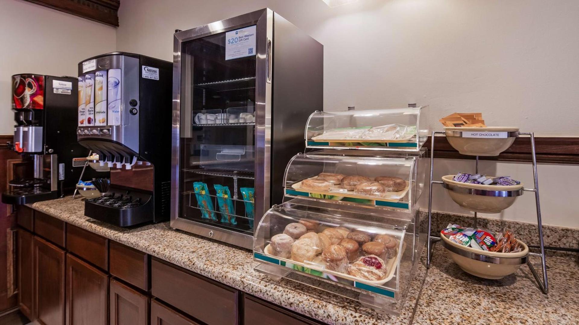 SureStay Plus Hotel by Best Western Auburn photo 28