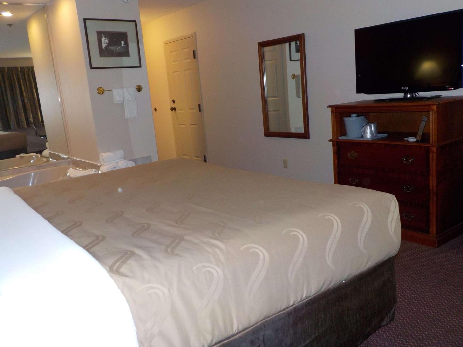 SureStay Plus Hotel by Best Western Auburn photo 21