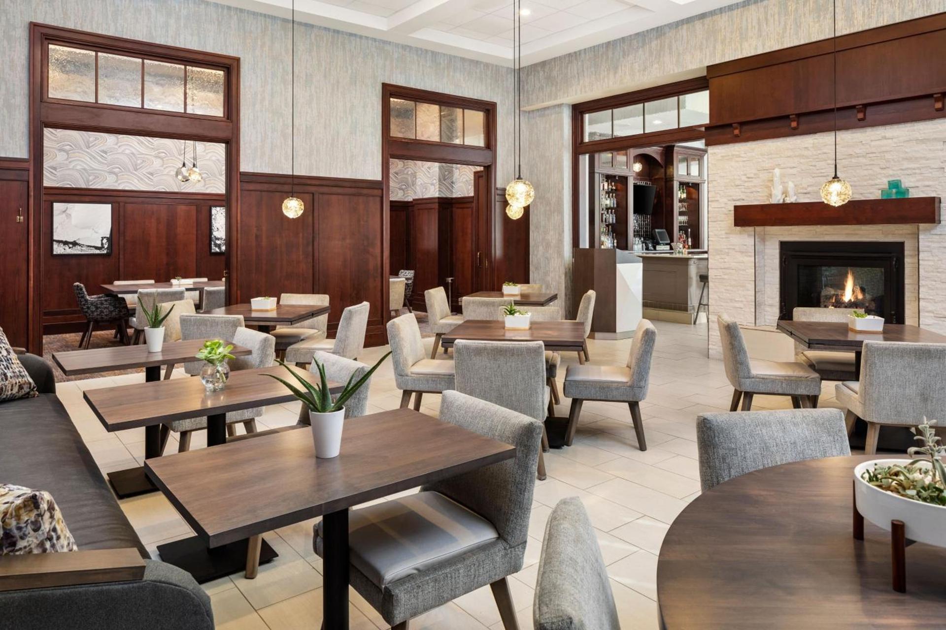 Sheraton Duluth Hotel photo 36