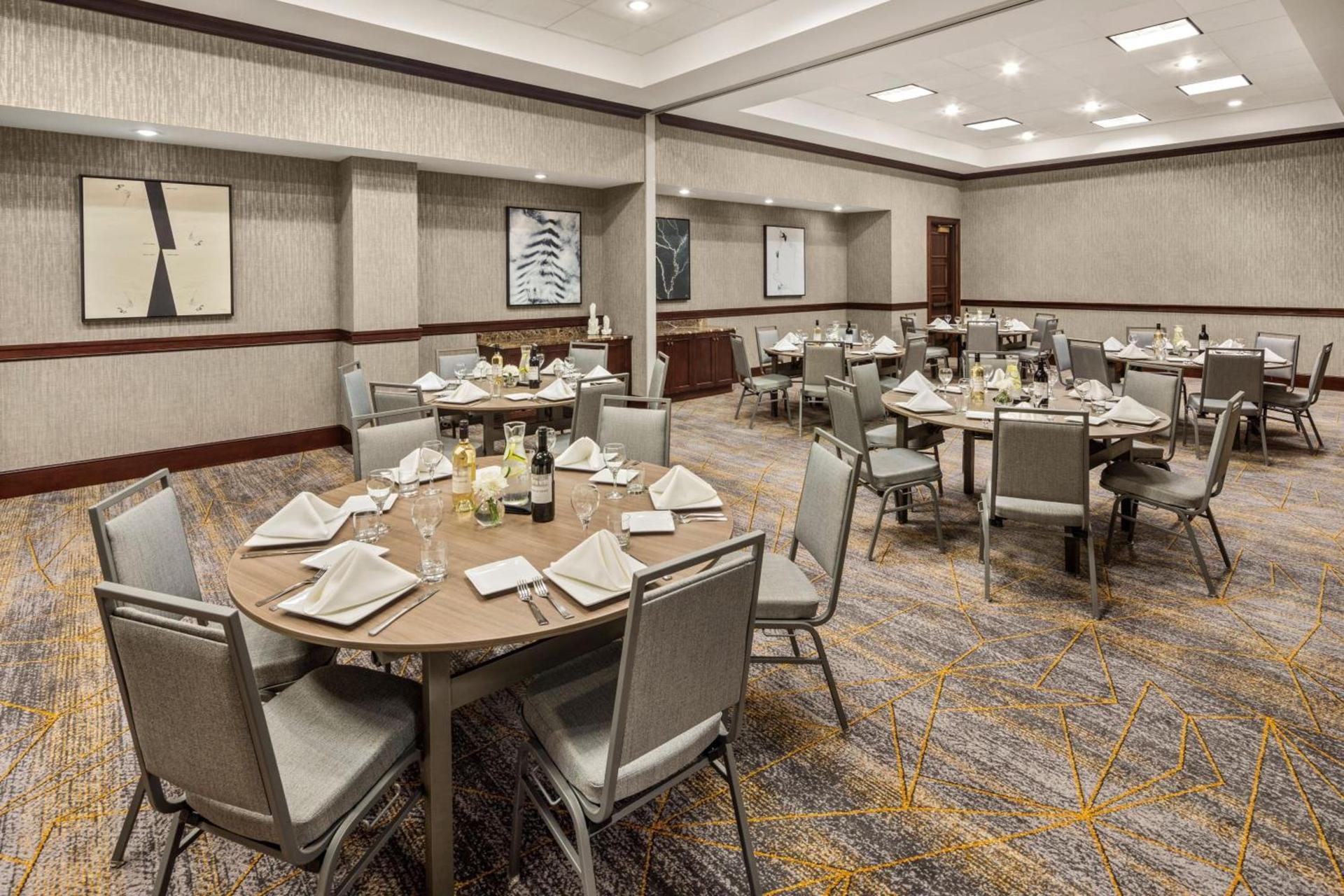 Sheraton Duluth Hotel photo 42