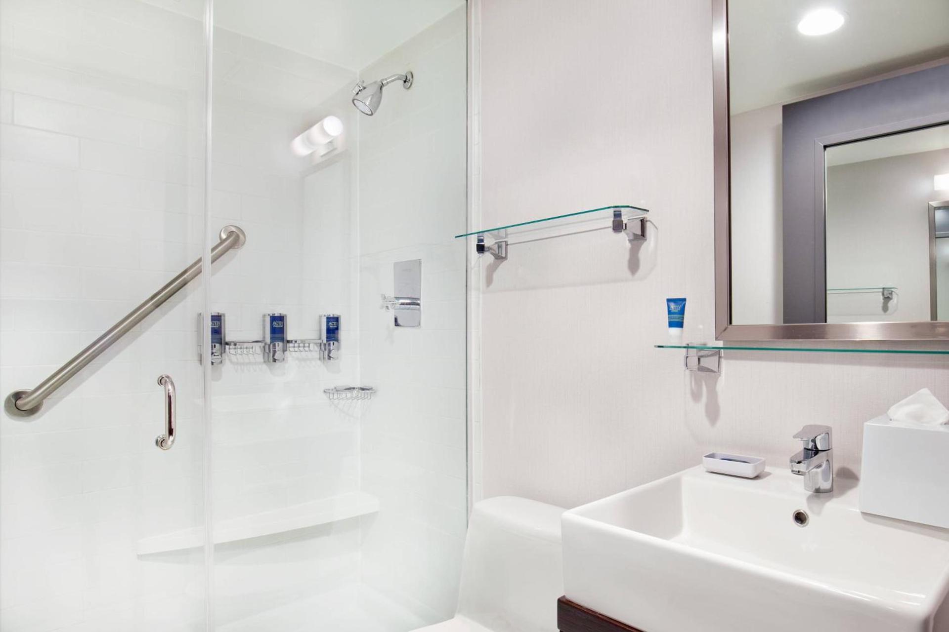 Four Points by Sheraton Midtown - Times Square photo 12