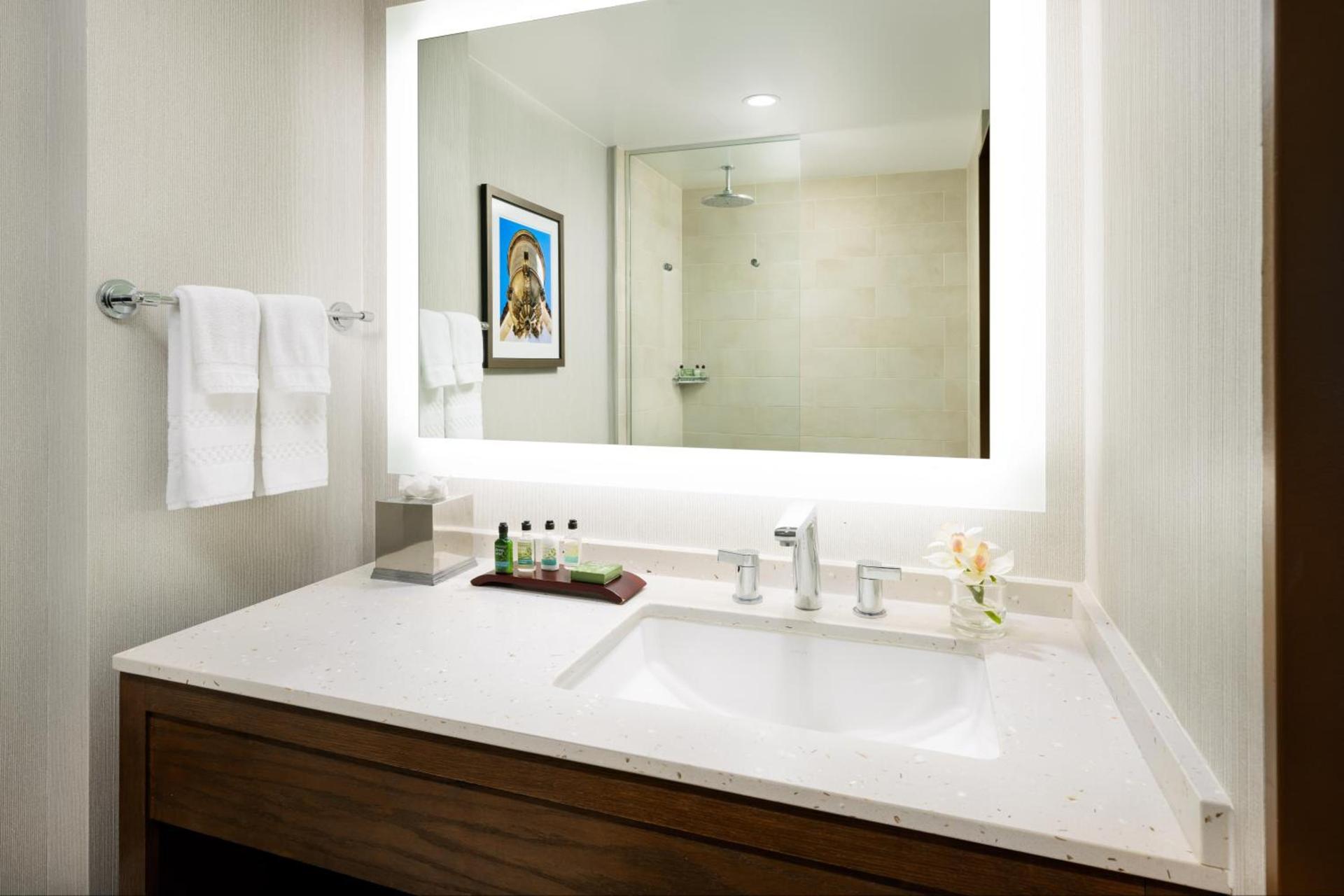 The Anza-a Calabasas Hotel photo 37