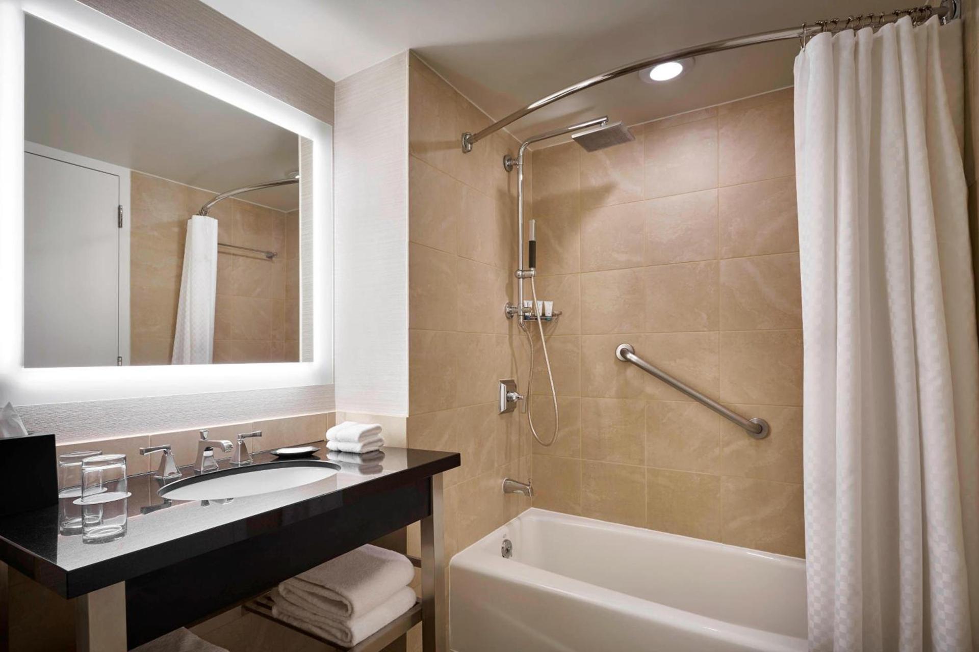 The Westin Alexandria Old Town photo 12