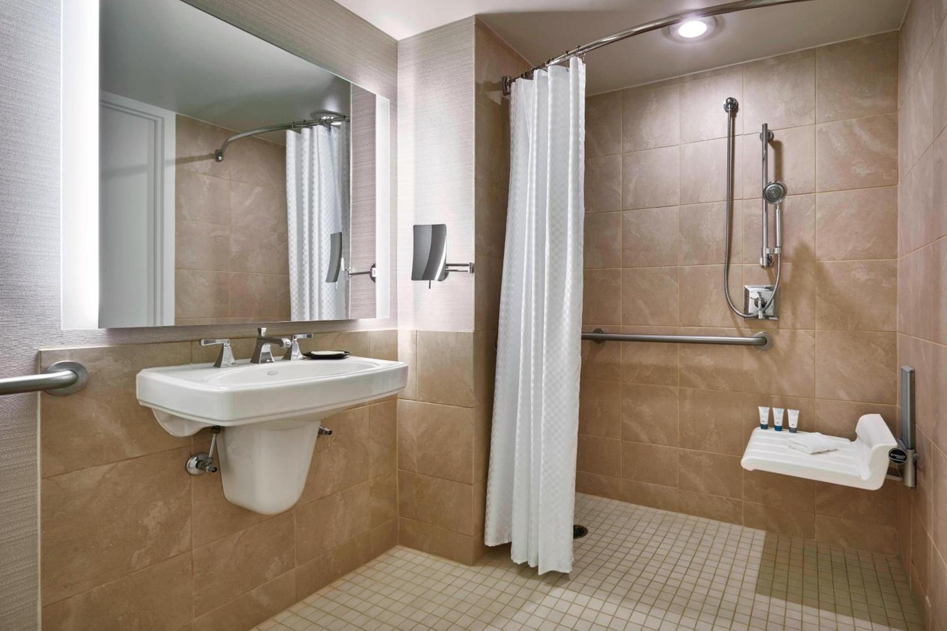 The Westin Alexandria Old Town photo 13