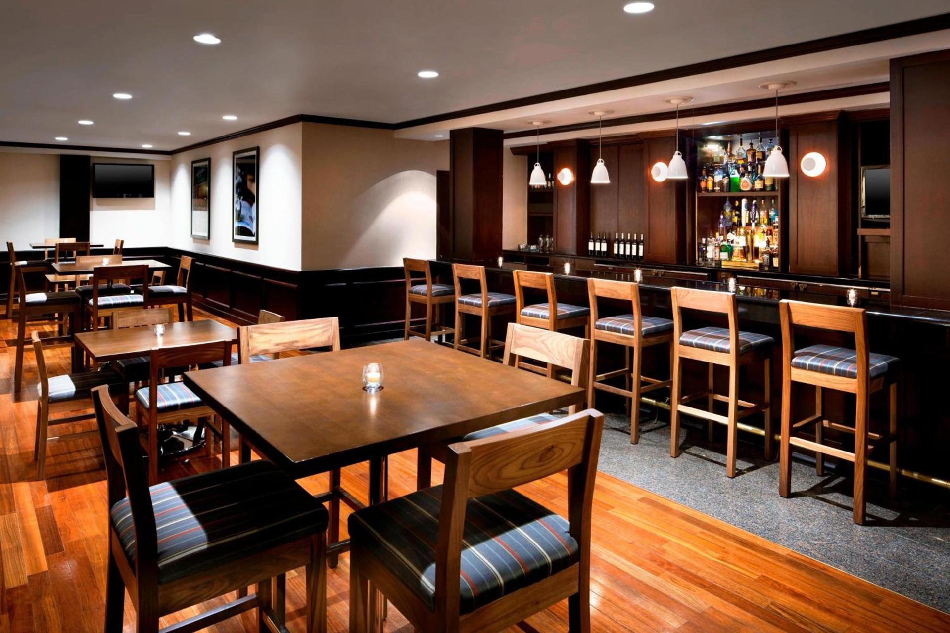 Four Points by Sheraton Richmond Airport photo 9