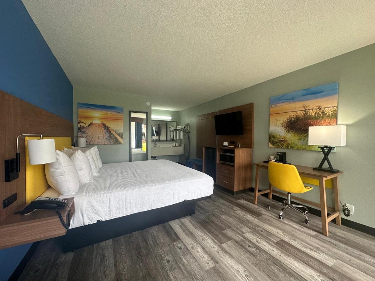 Days Inn & Suites by Wyndham Jennings photo 38