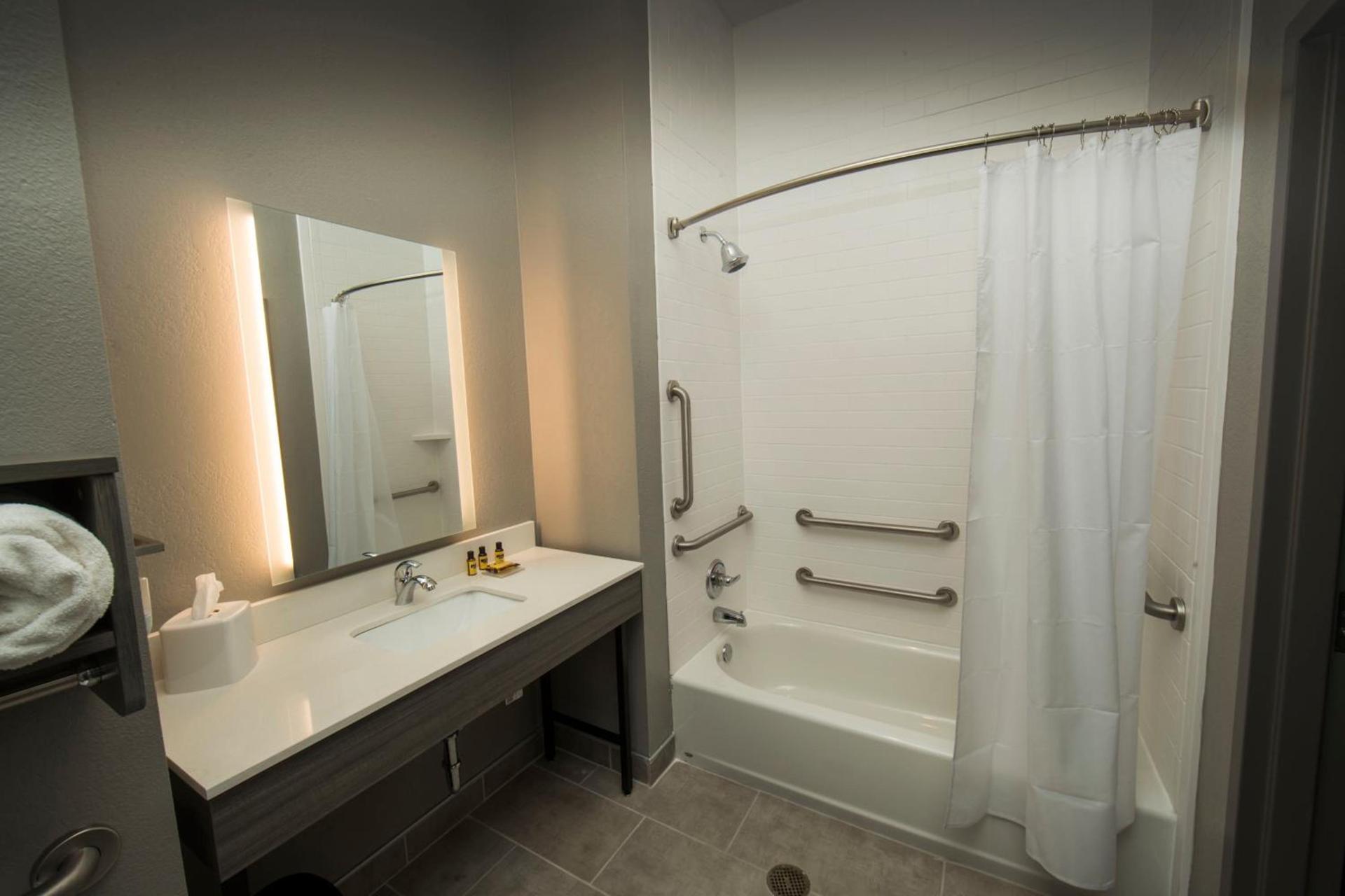 Best Western Plus Lawrenceburg photo 23