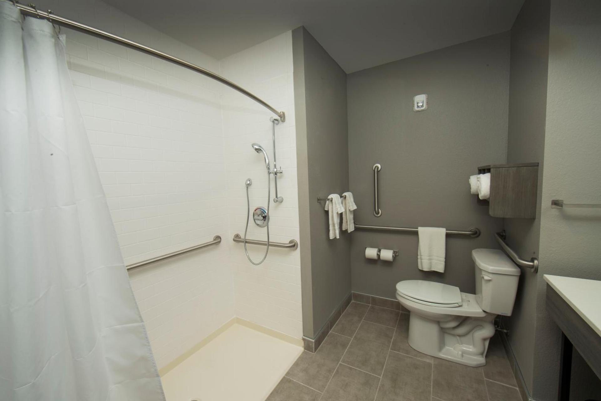 Best Western Plus Lawrenceburg photo 24