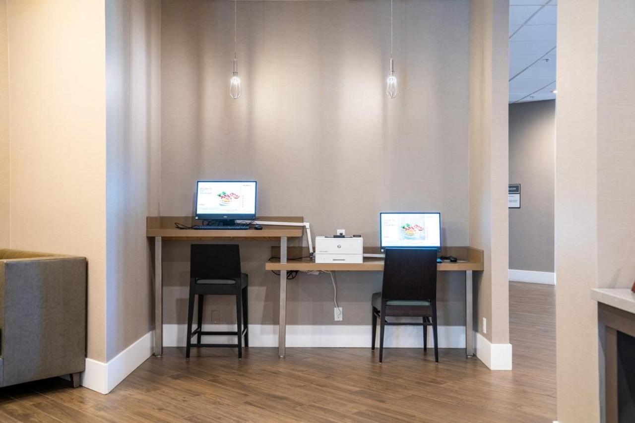 Staybridge Suites Oxnard - River Ridge by IHG photo 25