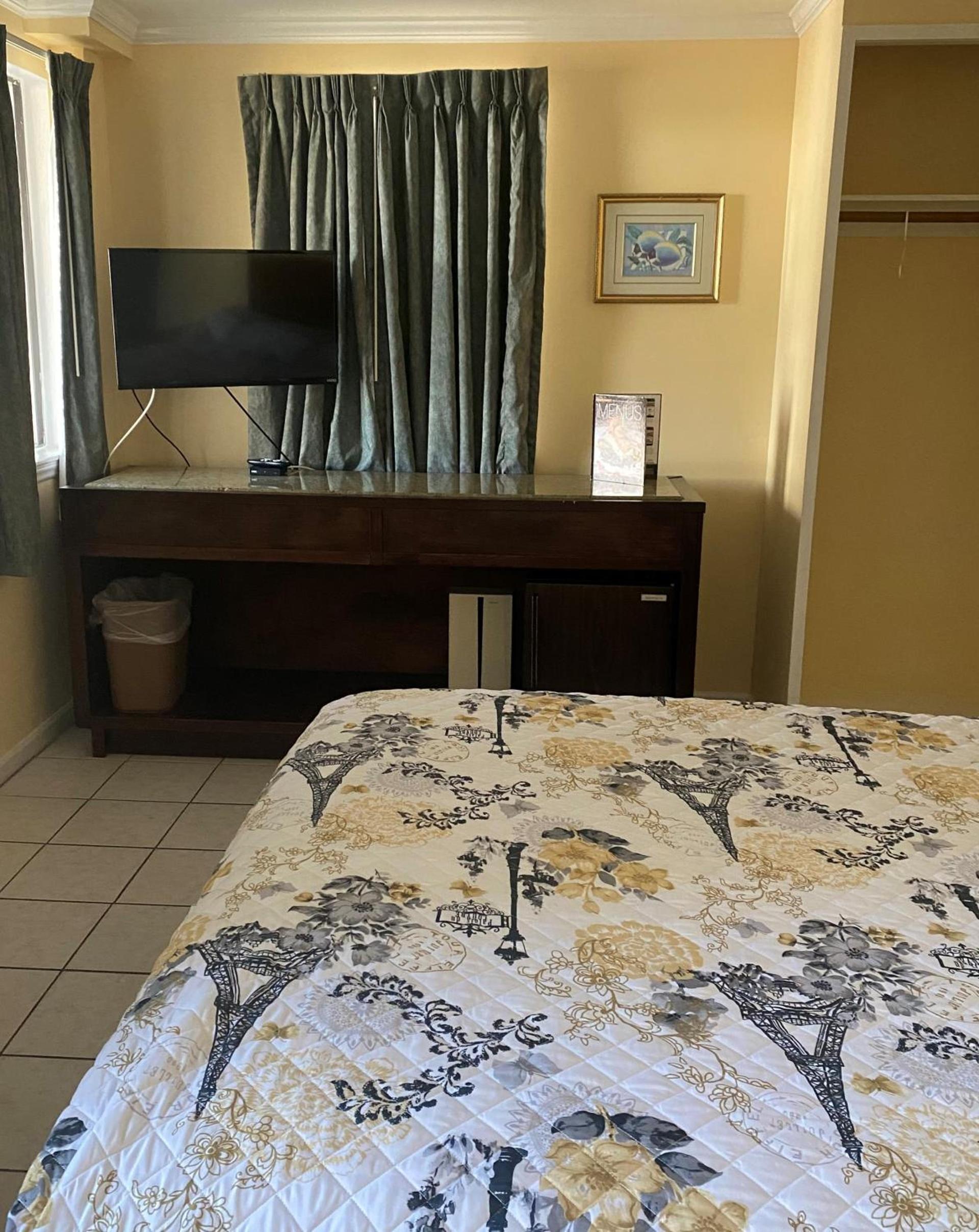 Ocean Cove Motel photo 14