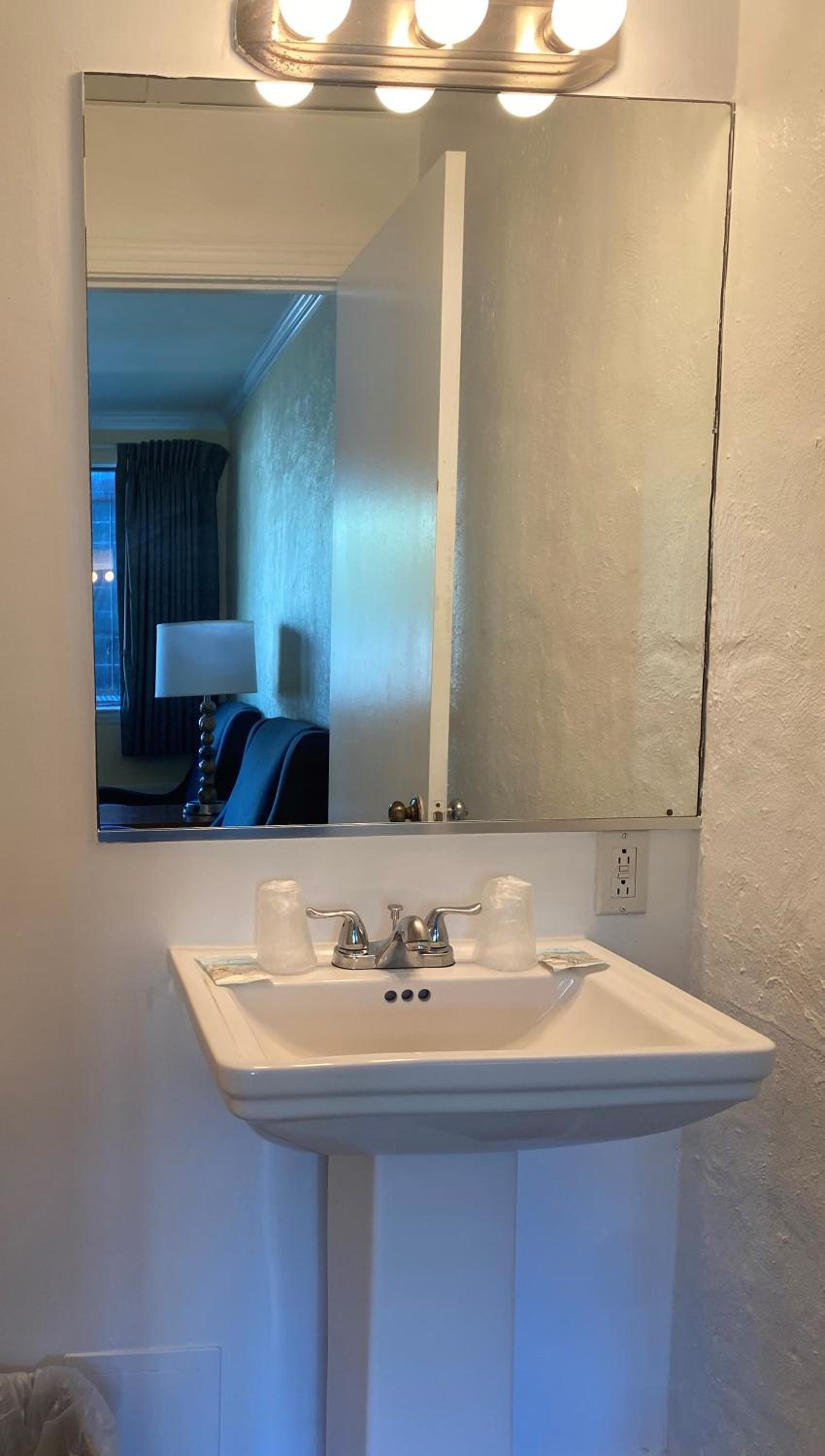 Ocean Cove Motel photo 15
