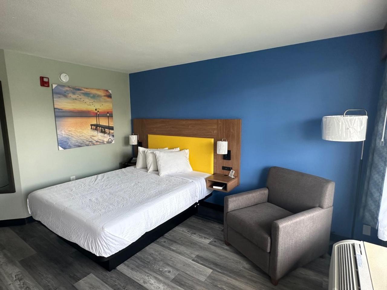 Days Inn & Suites by Wyndham Jennings photo 46