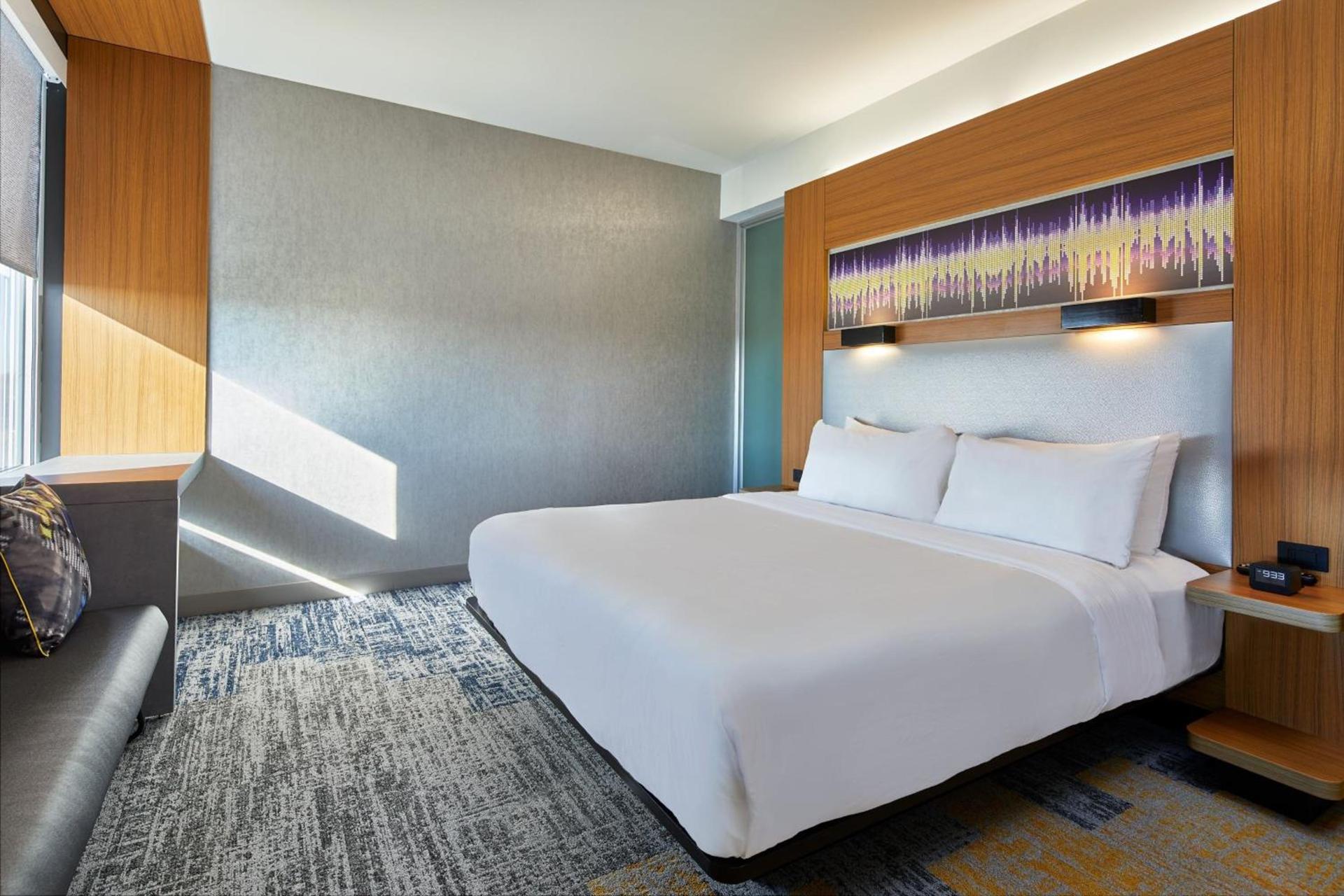 Aloft by Marriott Dulles Airport North photo 13
