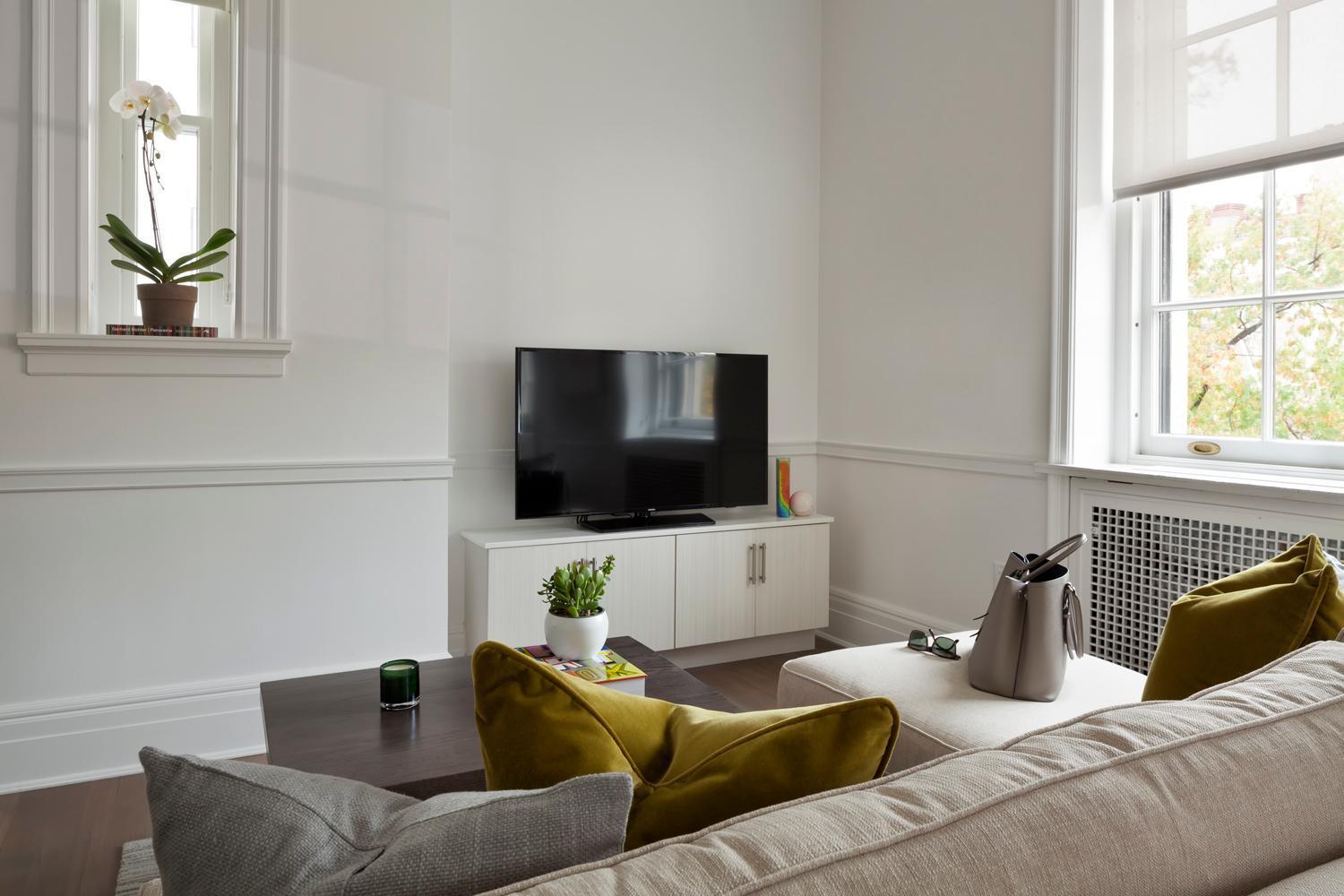 Placemakr Dupont Circle photo 46