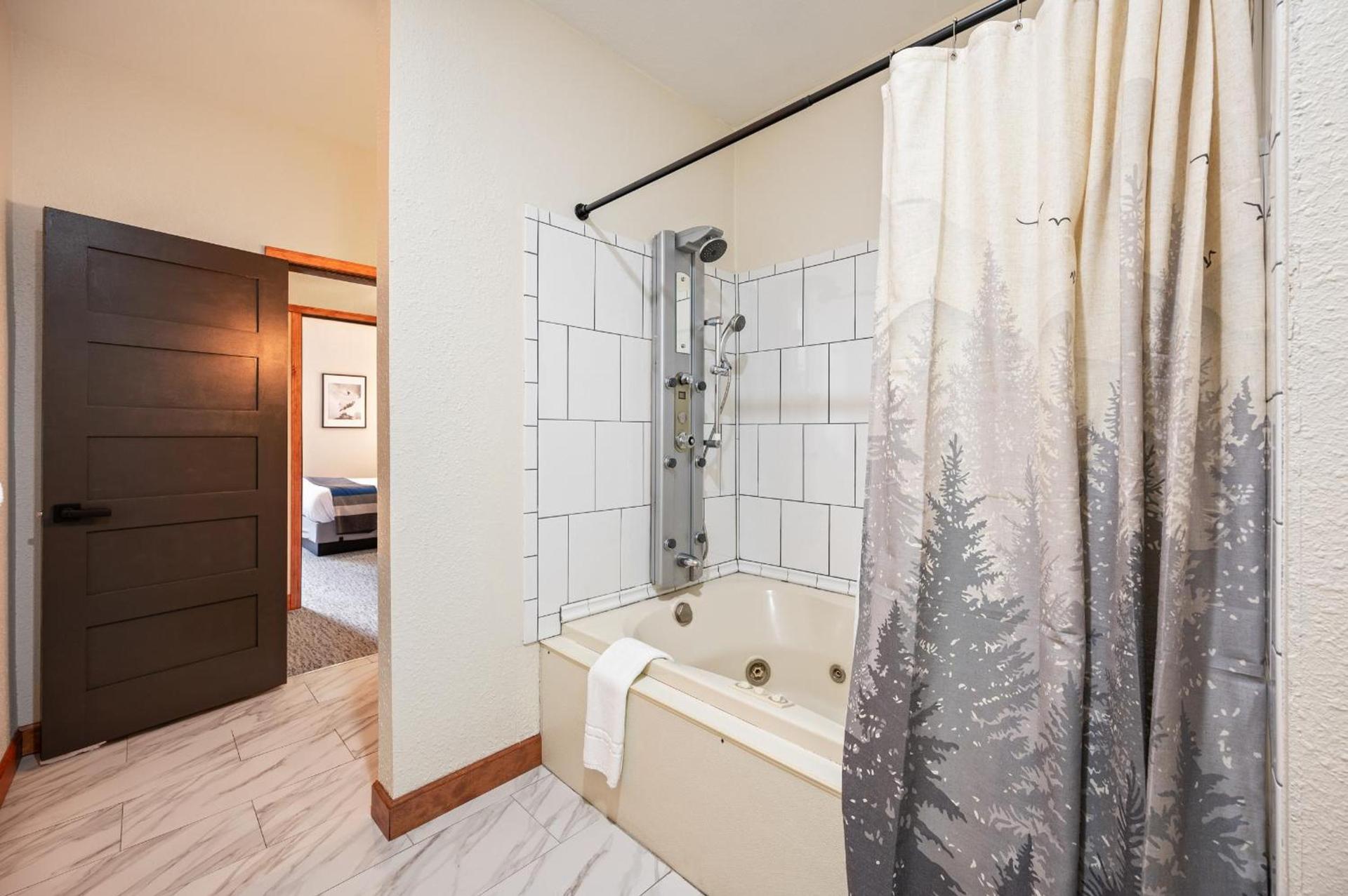 Hotel Leavenworth photo 48