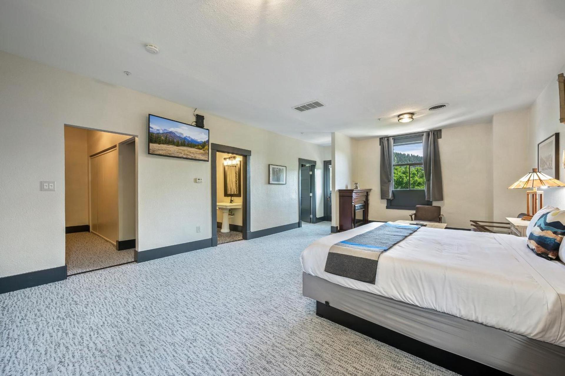 Hotel Leavenworth photo 61
