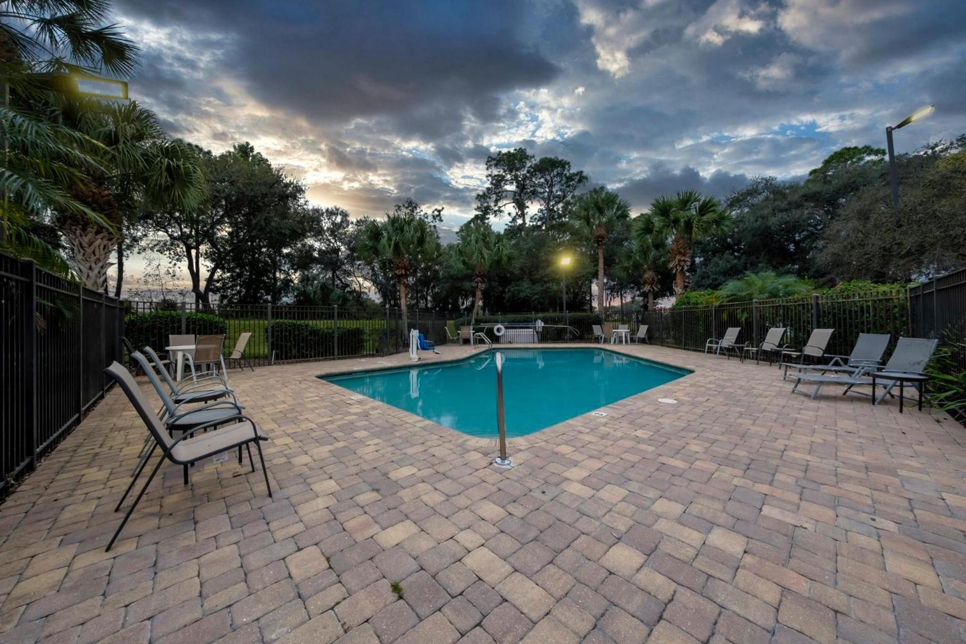 Red Roof Inn Tampa - Brandon photo 33