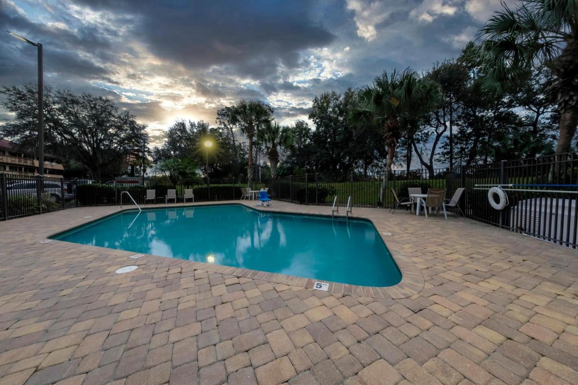 Red Roof Inn Tampa - Brandon photo 36