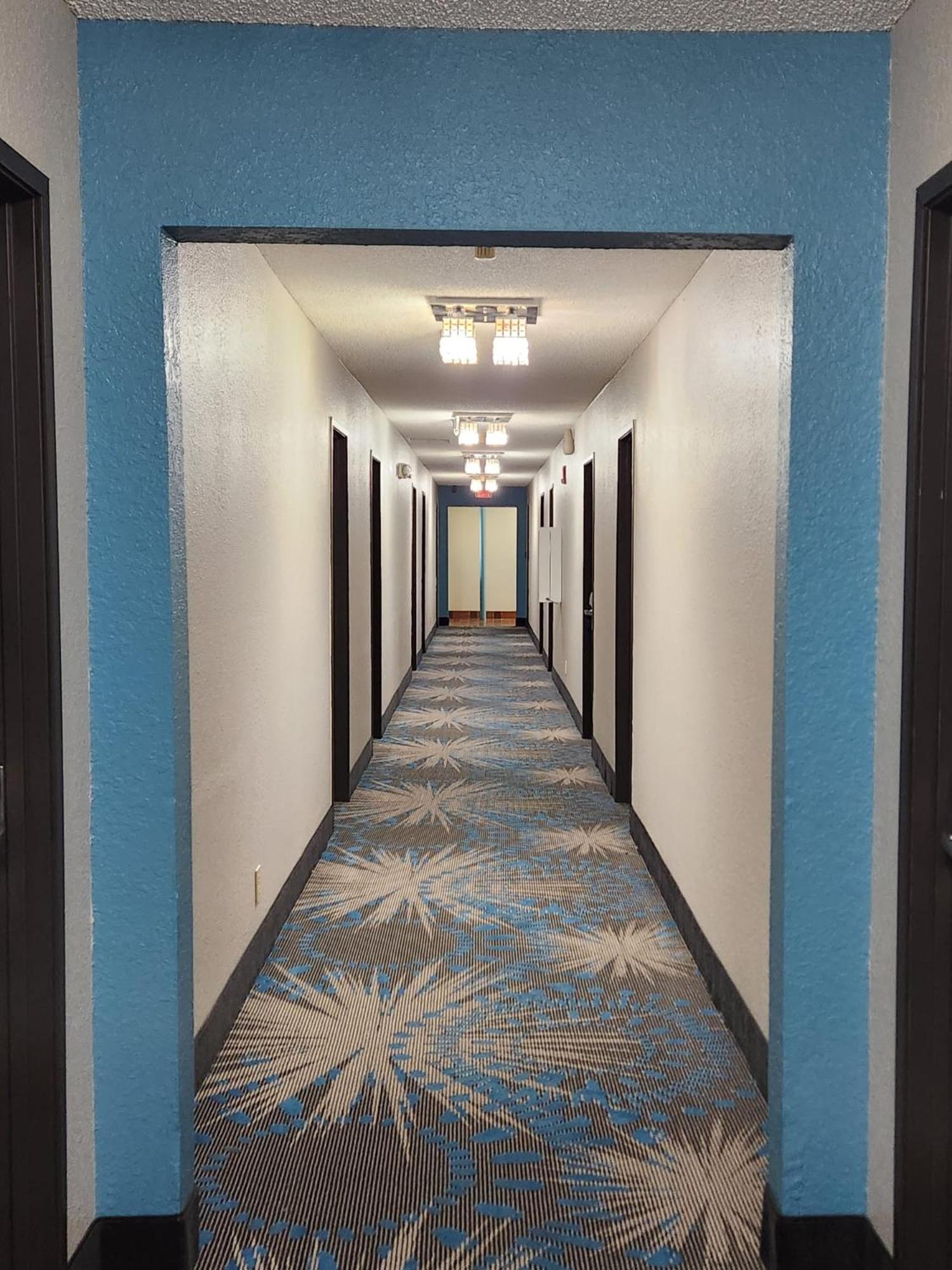 Days Inn by Wyndham Tucumcari photo 42
