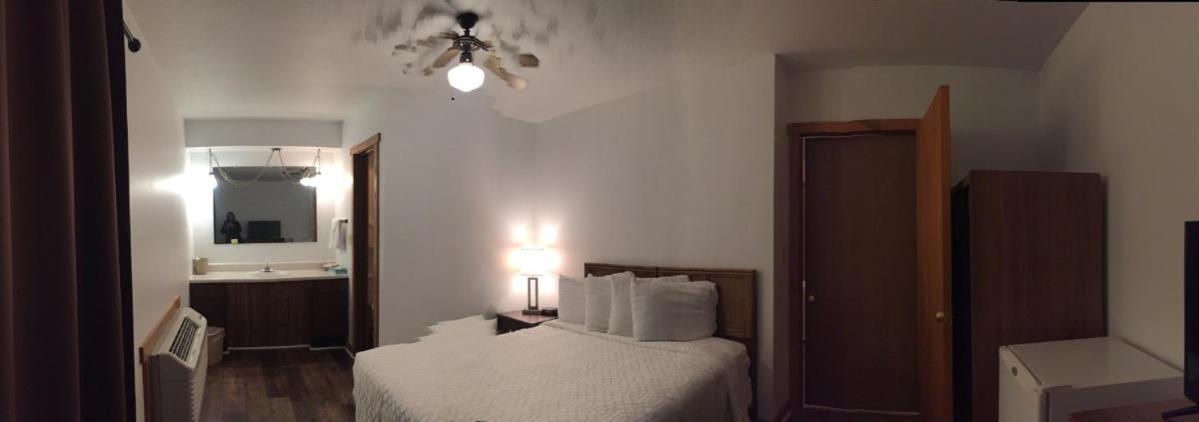 The Sturgis Motel photo 2