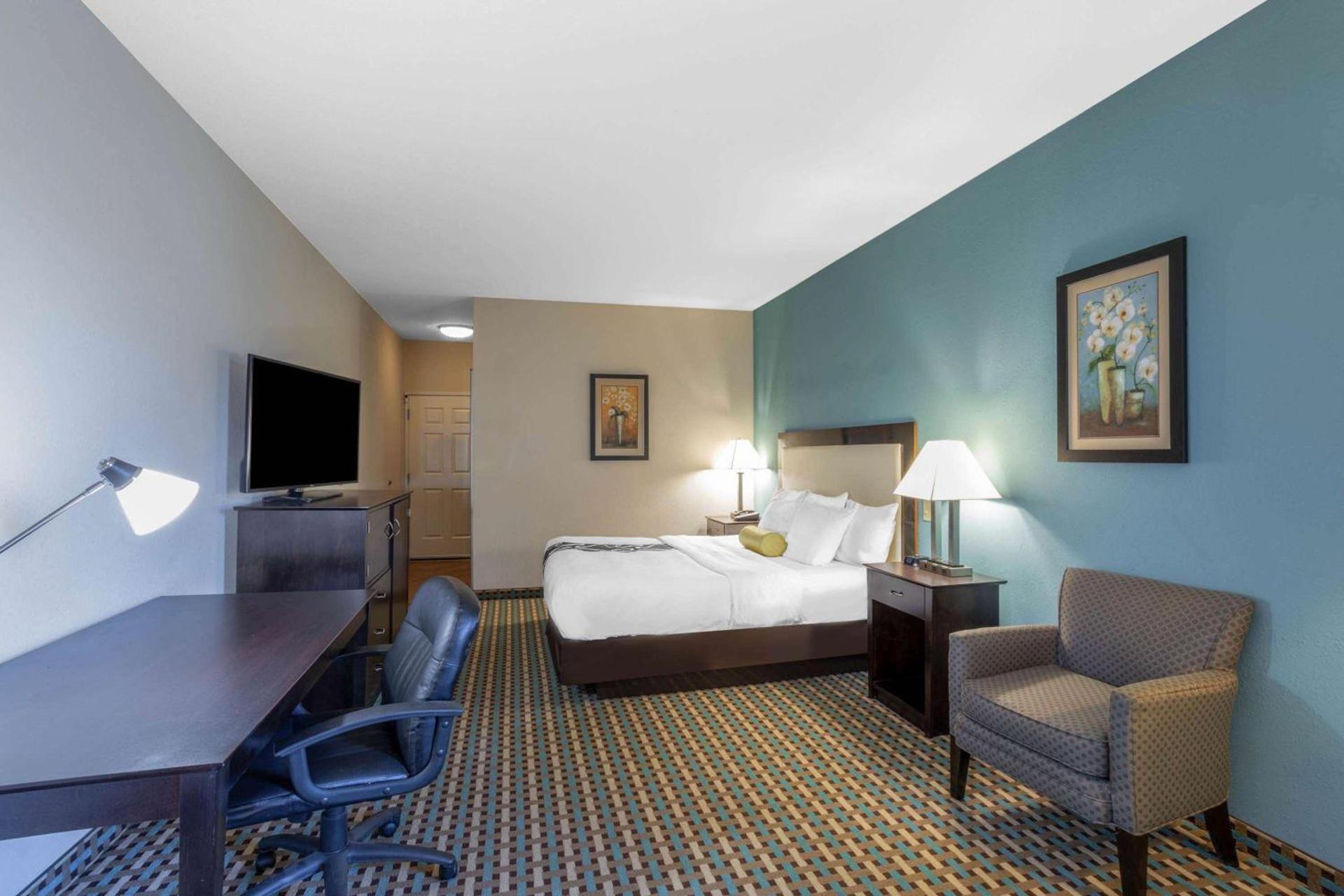 La Quinta by Wyndham Stonington-Mystic Area photo 11