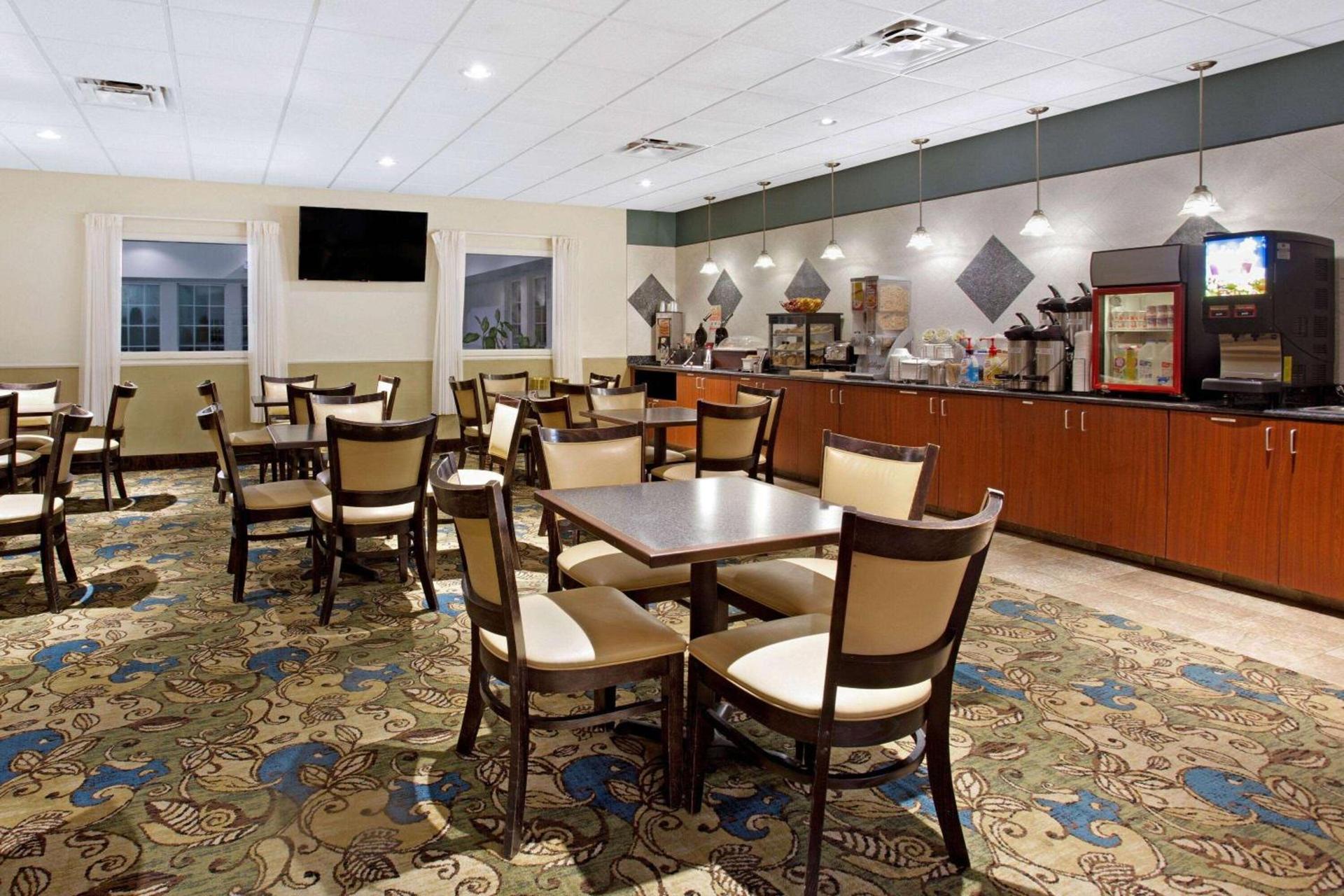La Quinta by Wyndham Stonington-Mystic Area photo 25