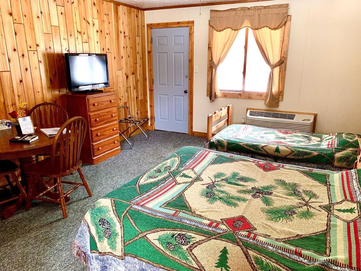Benzonia Rustic Resort photo 33