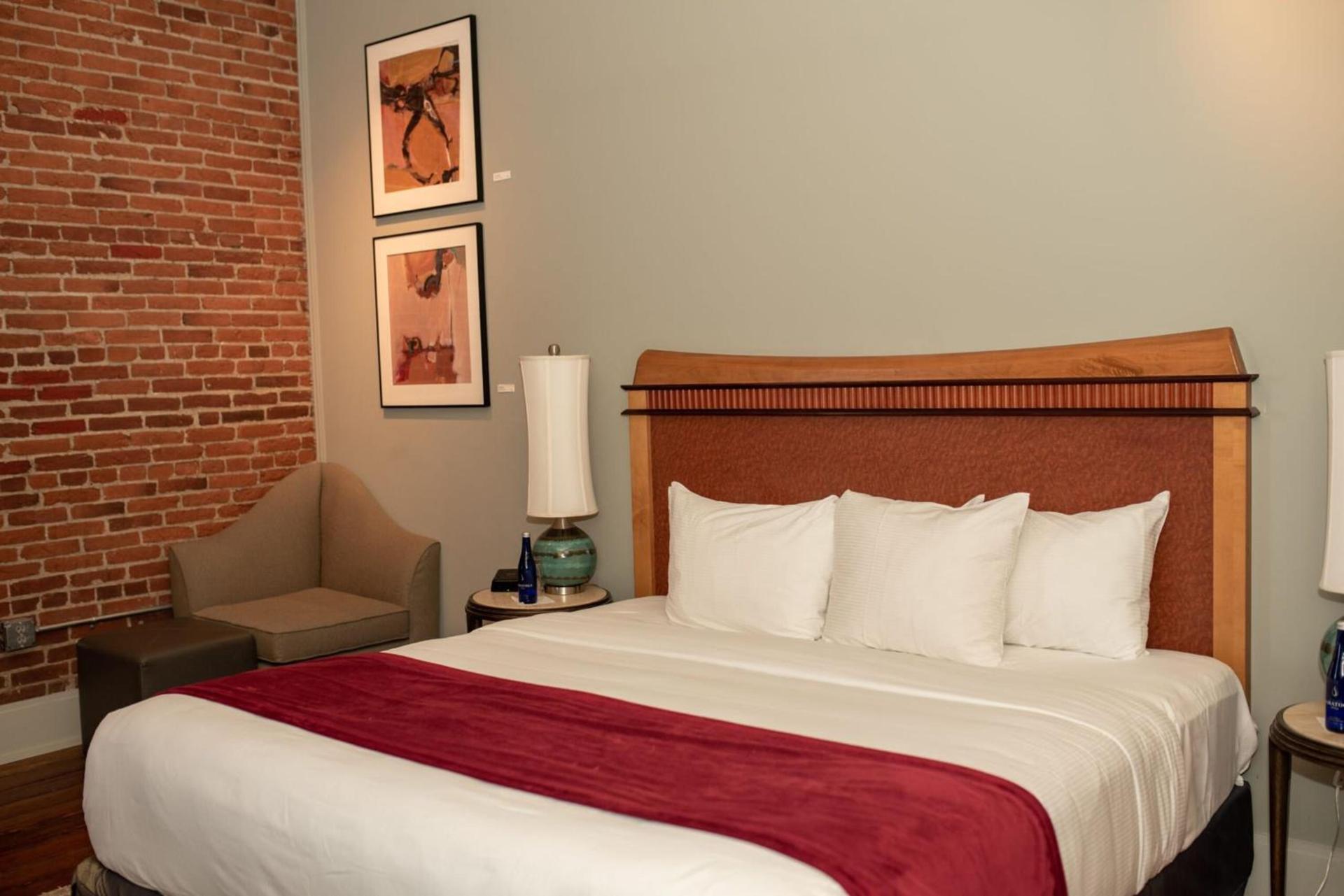 Lancaster Arts Hotel photo 8