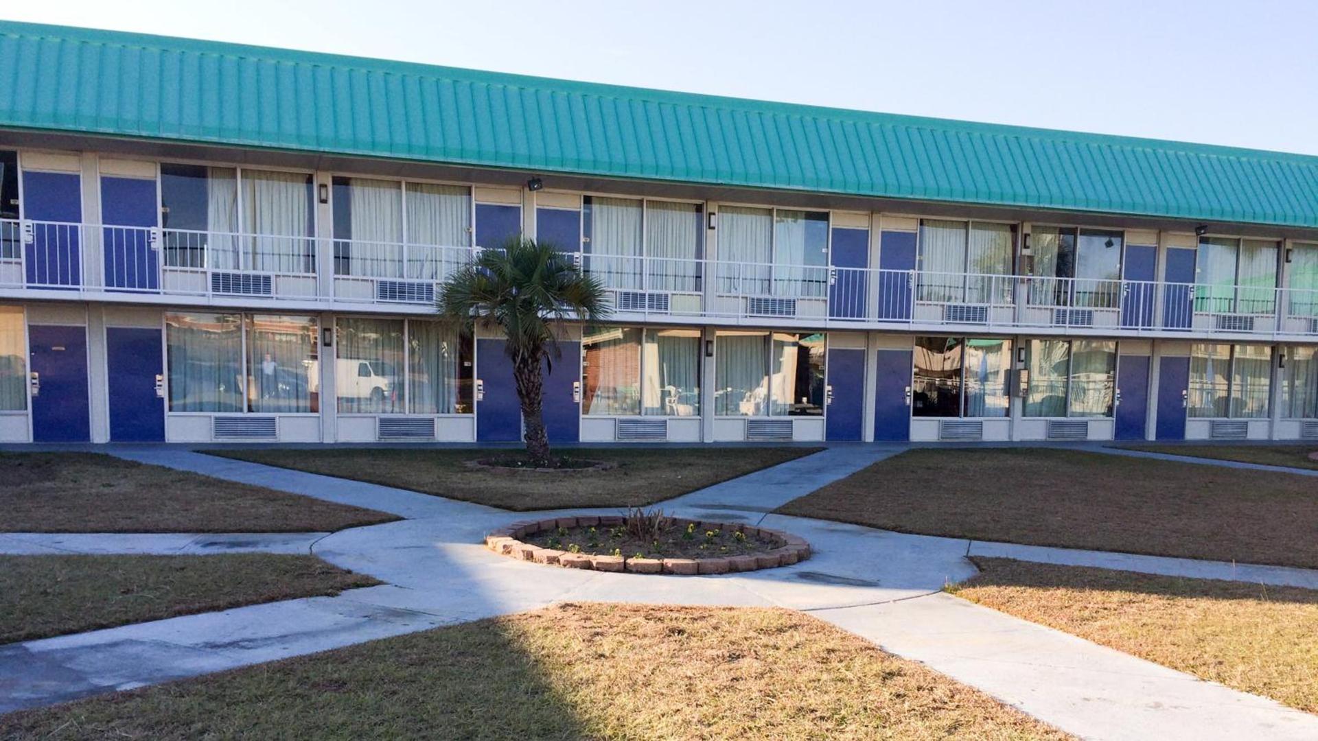 Motel 6-Tifton, GA photo 12