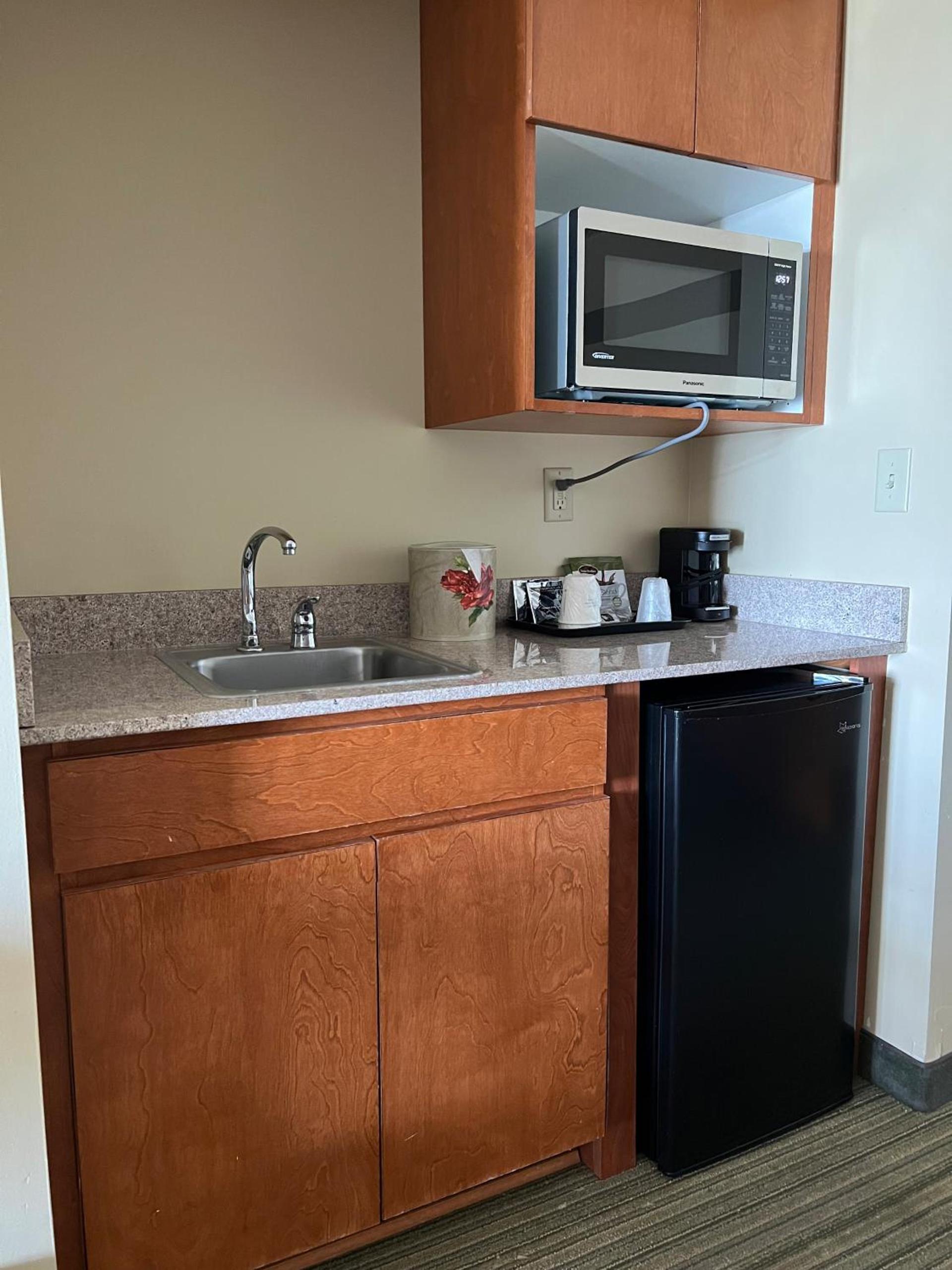 Wingate by Wyndham Coon Rapids photo 54