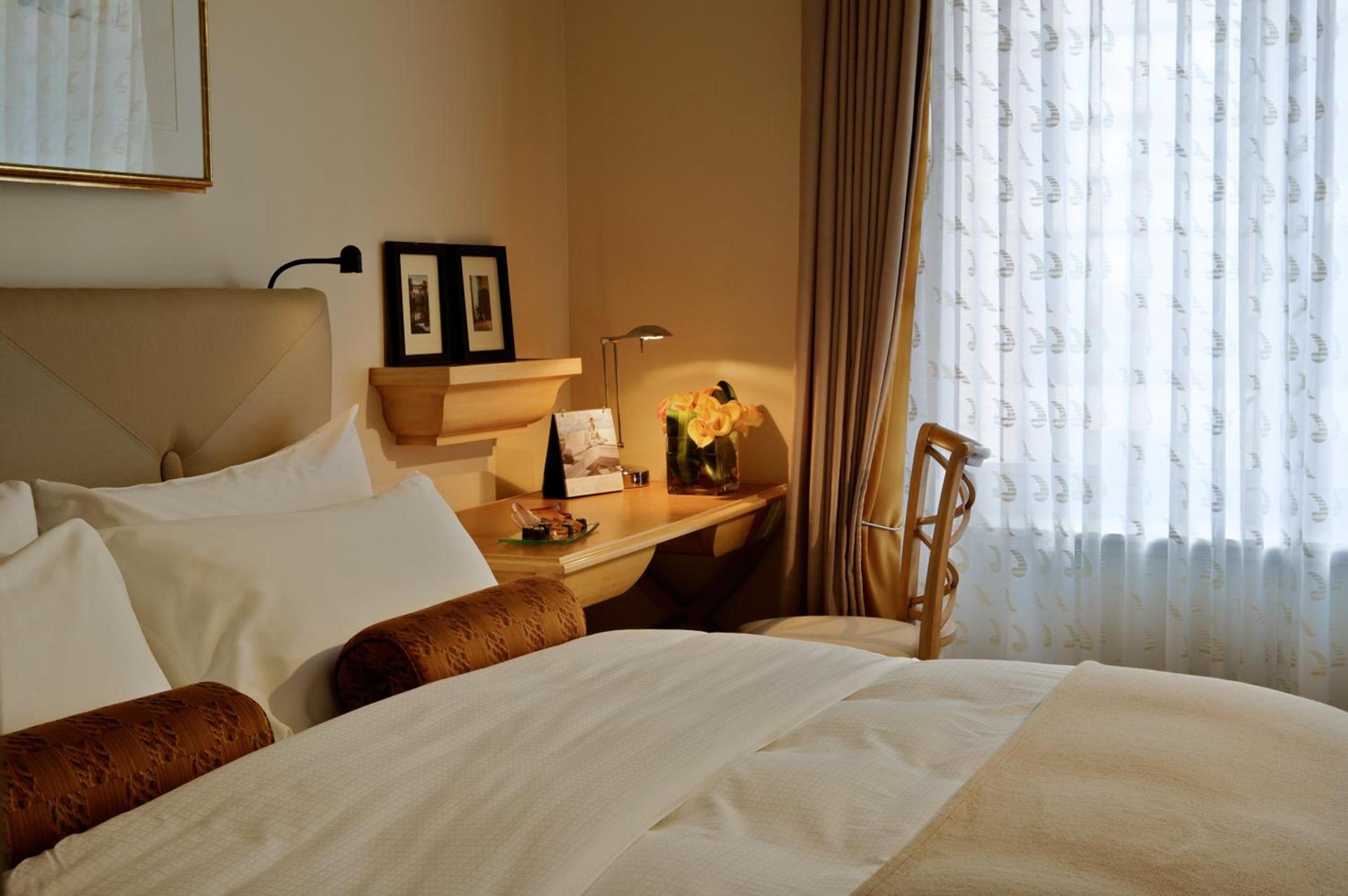 Taj Campton Place photo 17