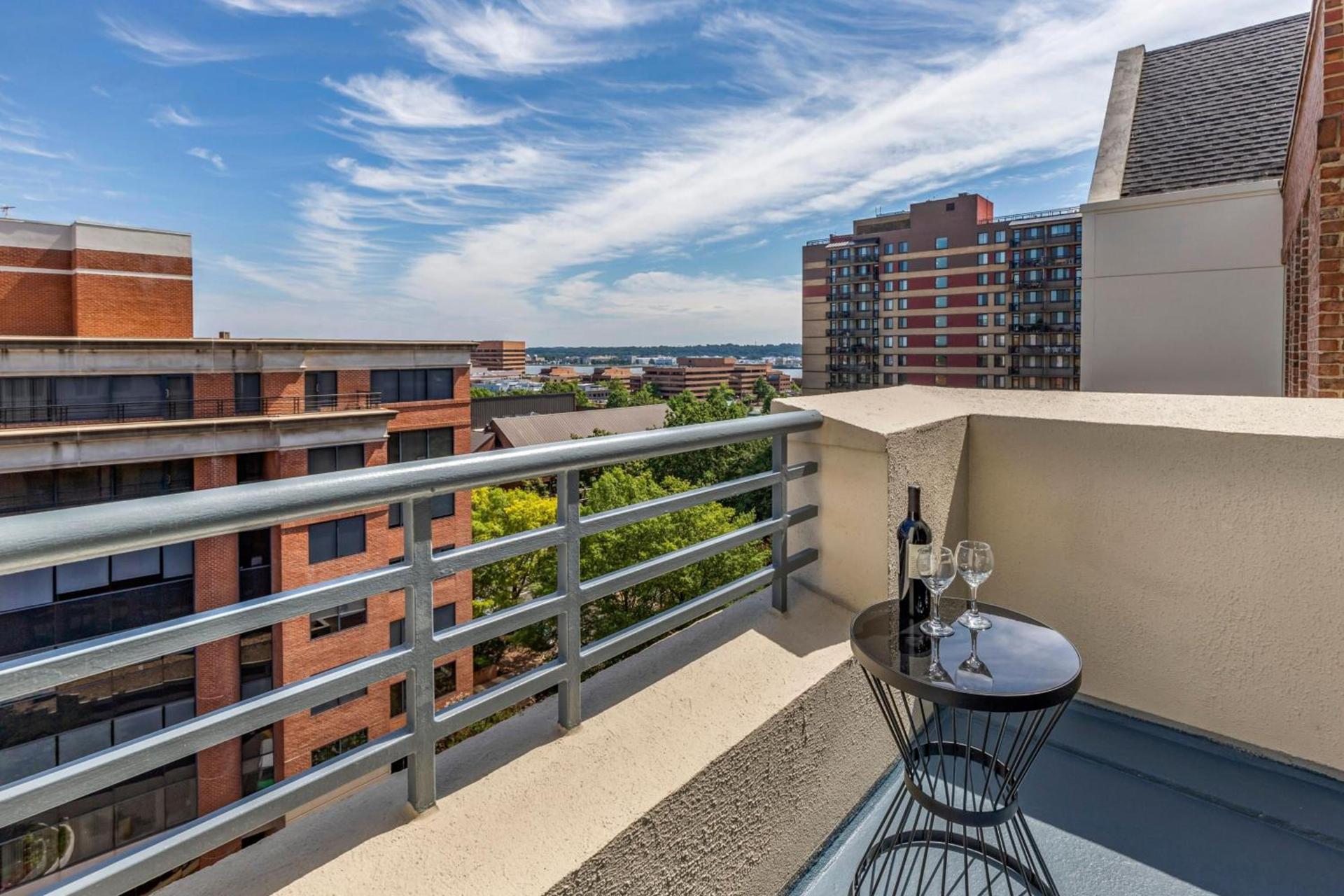 Sheraton Suites Old Town Alexandria photo 30