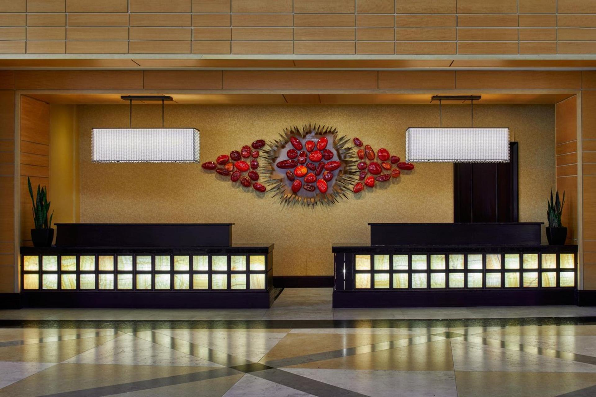 Lancaster Marriott at Penn Square photo 2