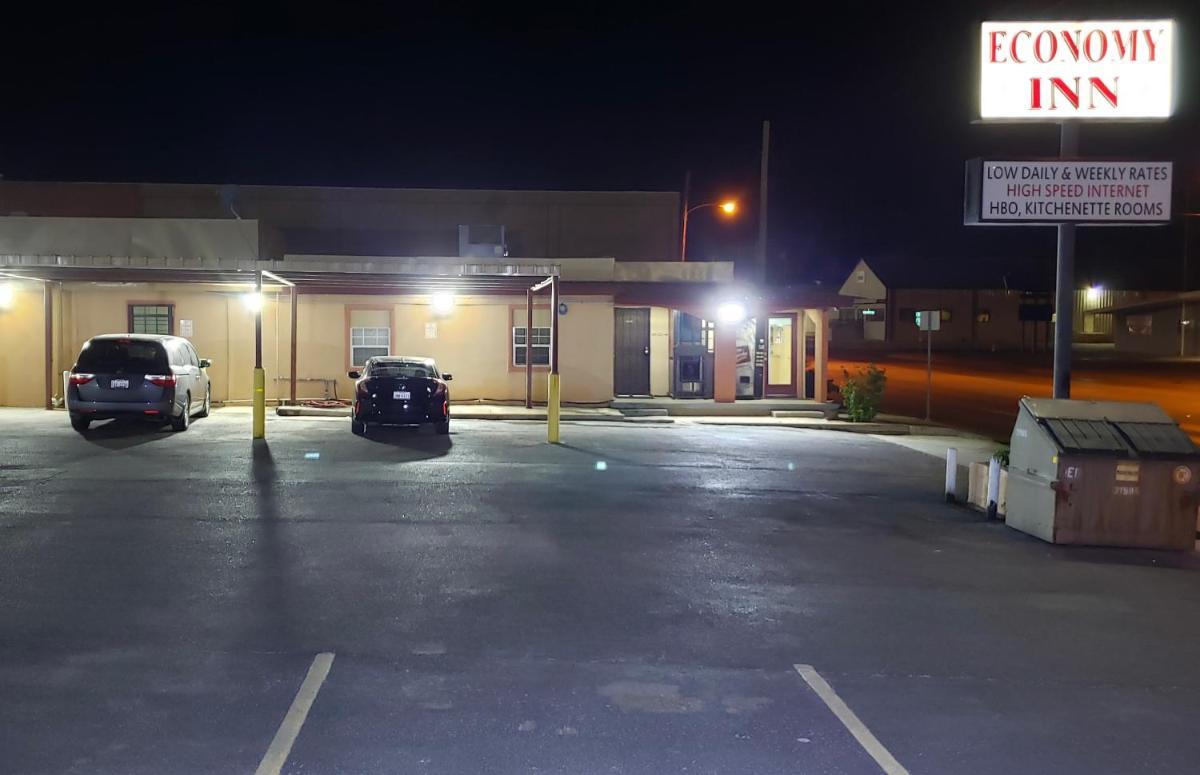 Economy Inn Odessa photo 41