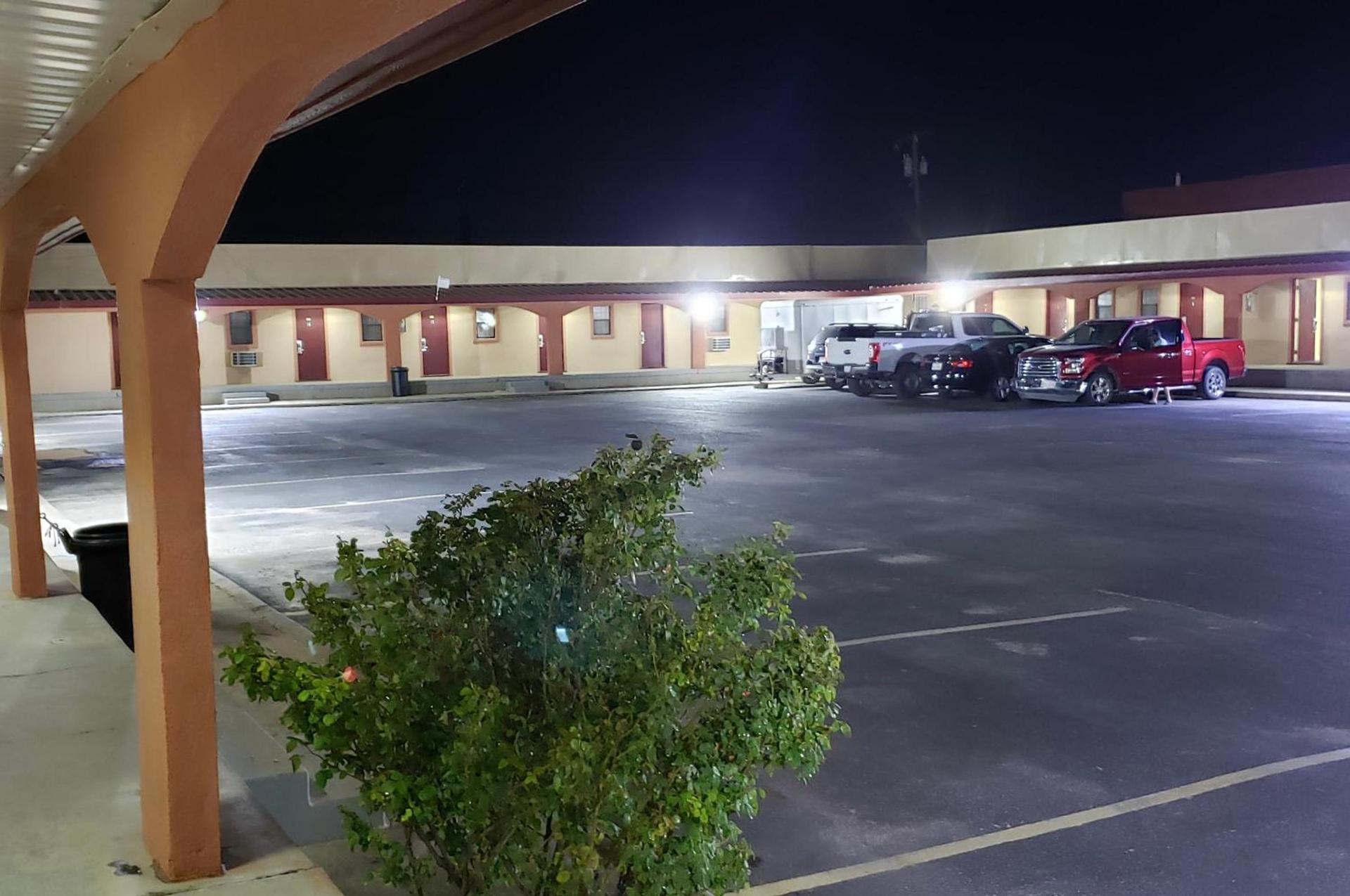 Economy Inn Odessa photo 1