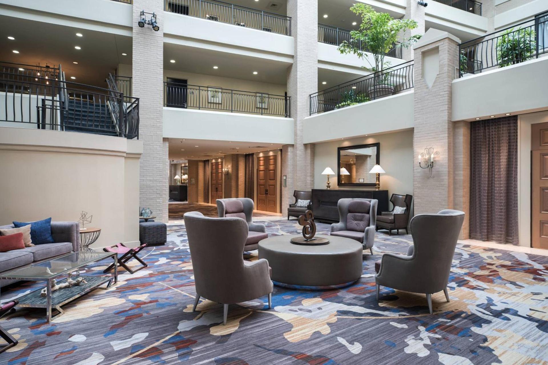 Renaissance New Orleans Arts Warehouse District Hotel photo 2