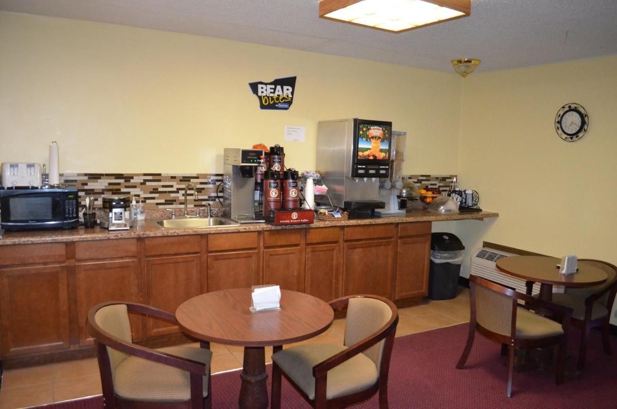 The Sage Hotel photo 3